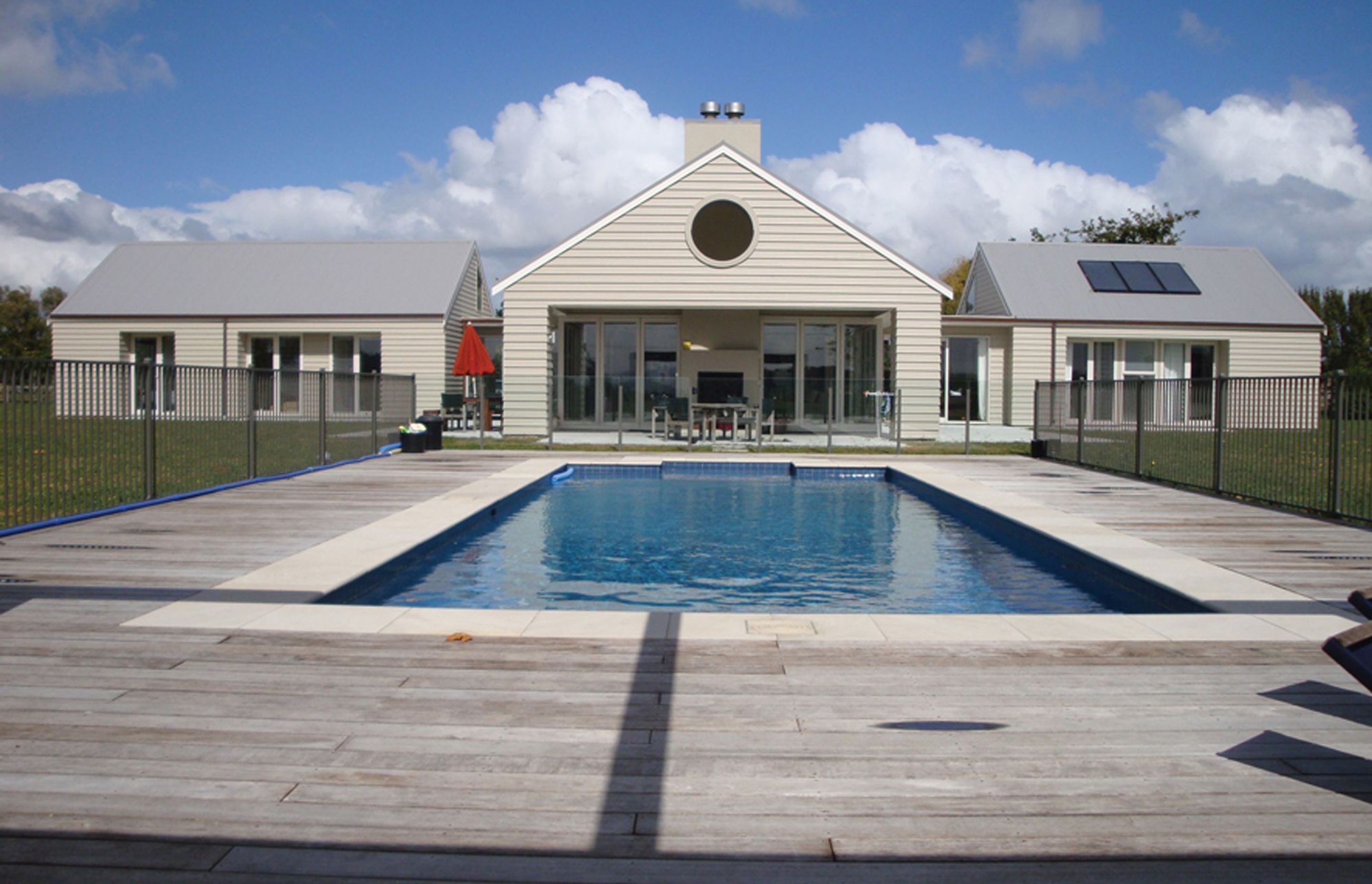 PASSIVE SOLAR COUNTRY HOUSE, GORDONTON