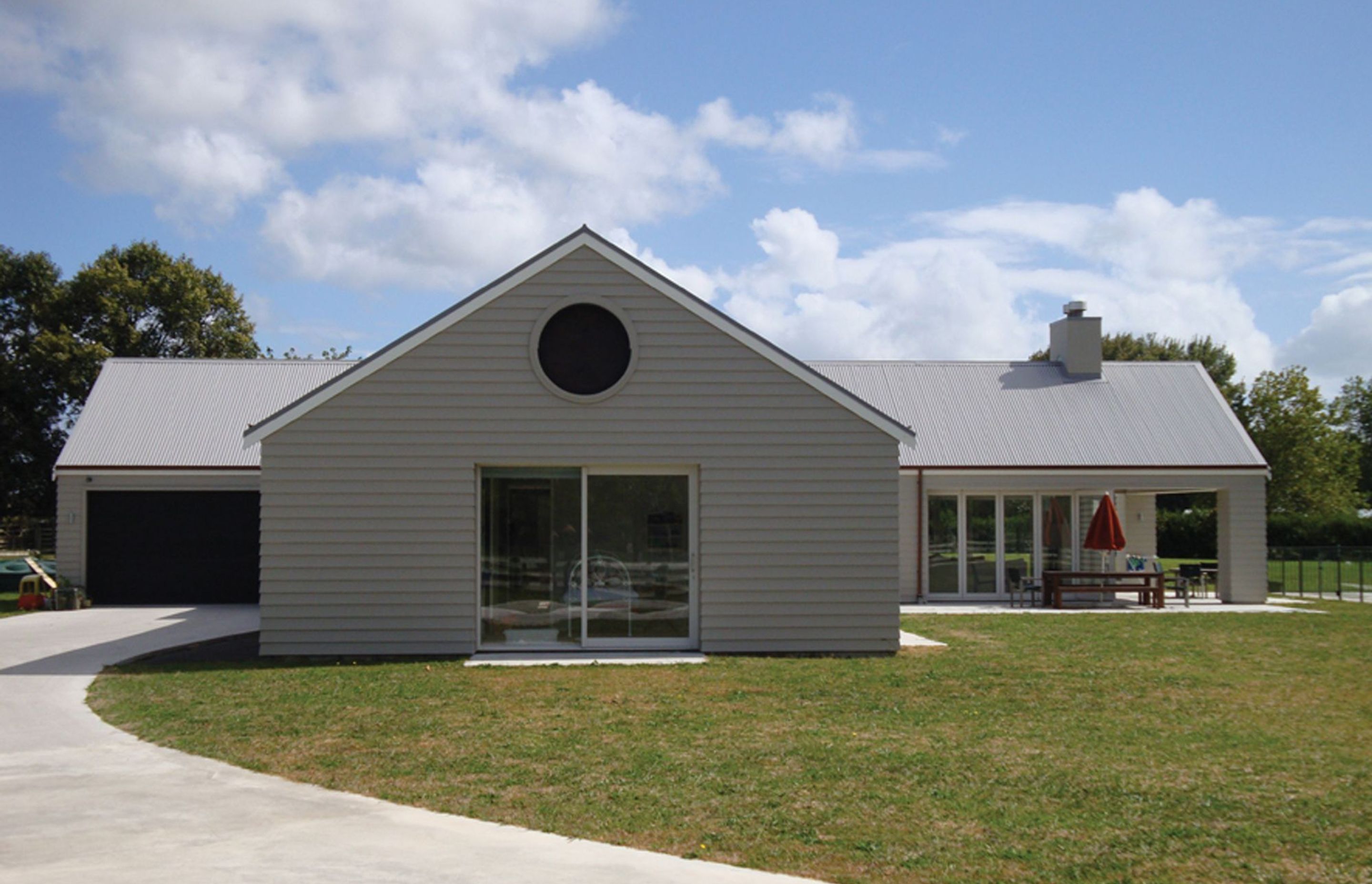 PASSIVE SOLAR COUNTRY HOUSE, GORDONTON