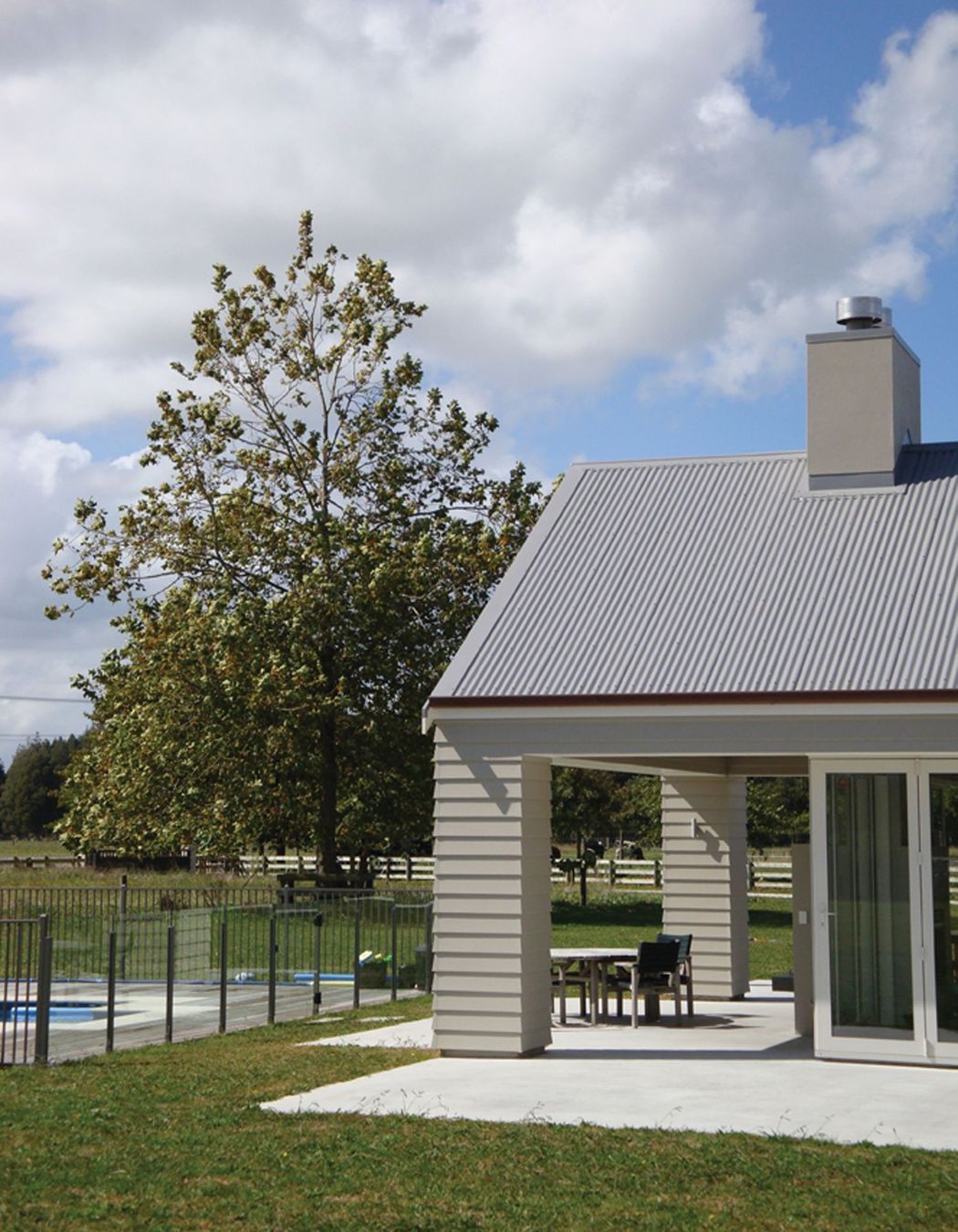 PASSIVE SOLAR COUNTRY HOUSE, GORDONTON