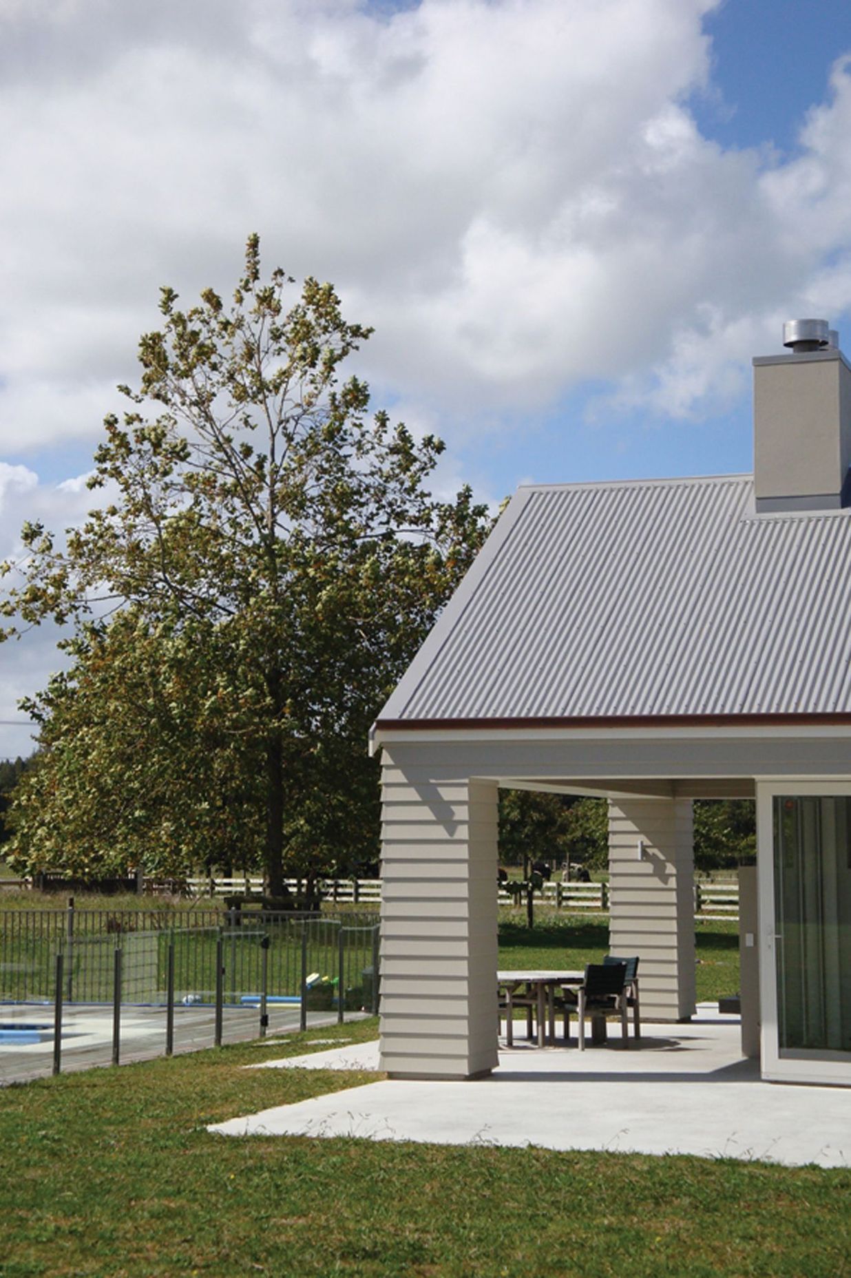 PASSIVE SOLAR COUNTRY HOUSE, GORDONTON