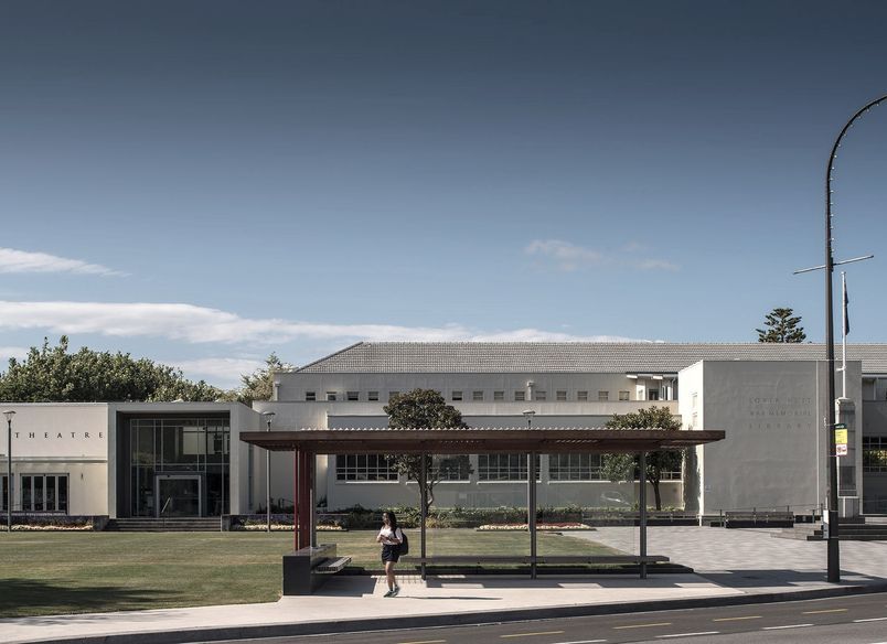 Anzac Bus Shelter - Lower Hutt