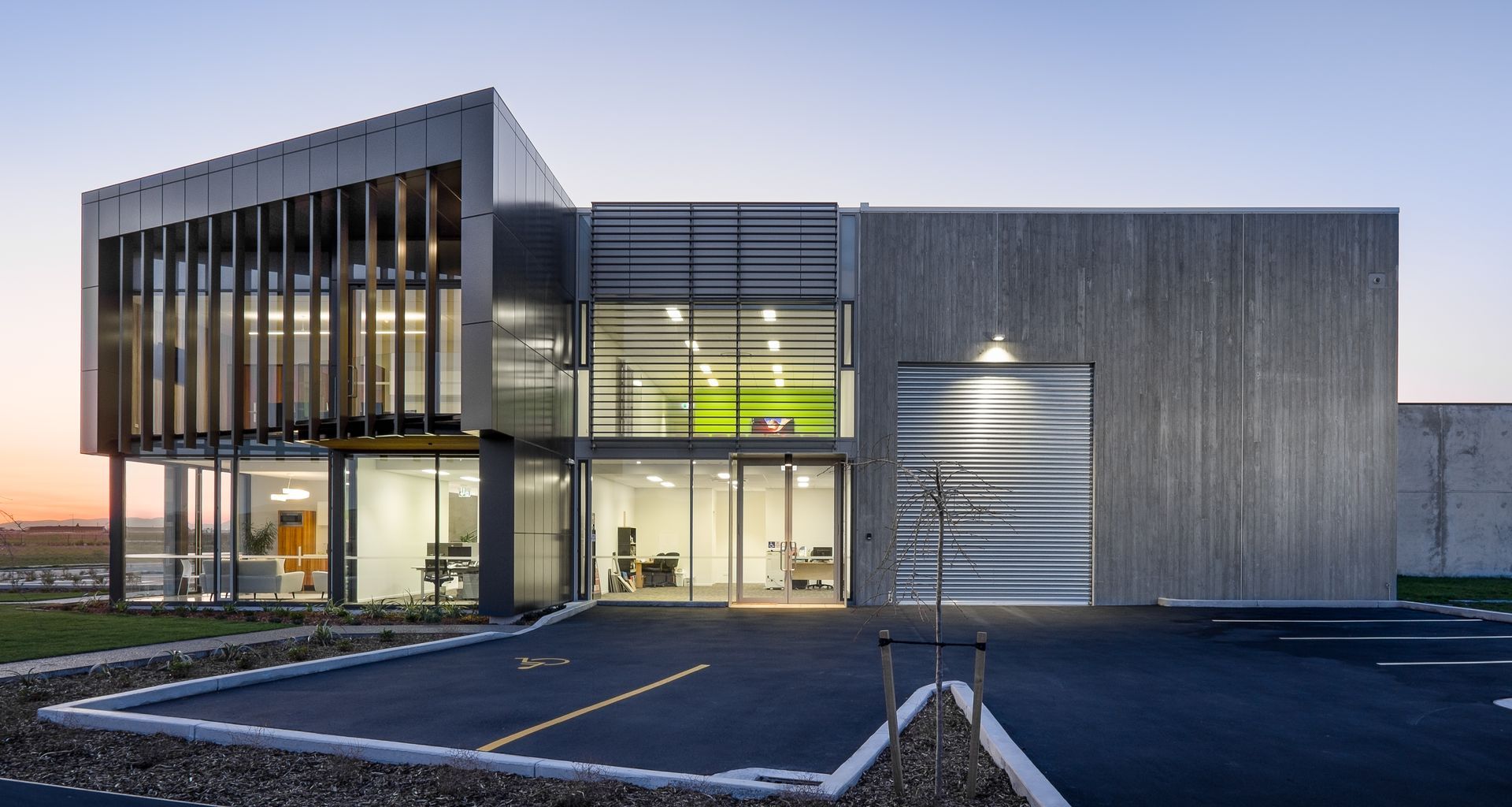 Glenburn Contemporary Office Building banner