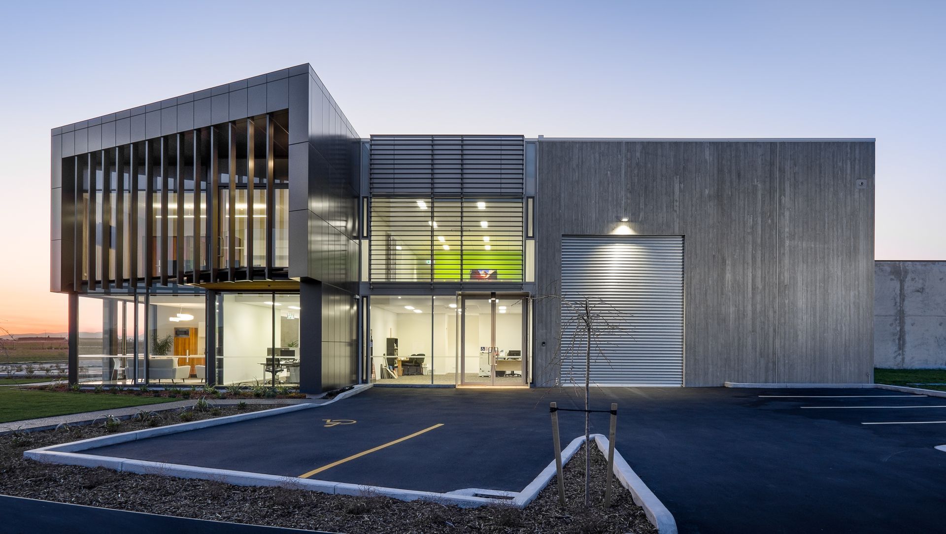 Glenburn Contemporary Office Building banner