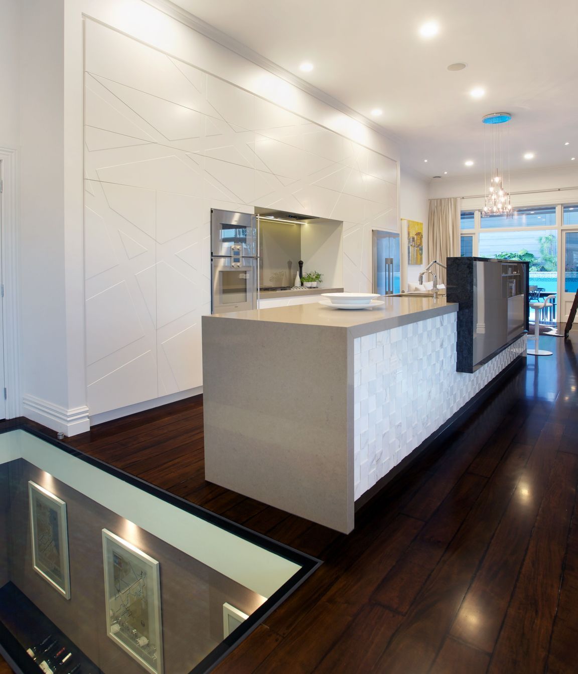 Freemans Bay kitchen design by Natalie Du Bois of Du Bois Designer Kitchens and Interiors photo by Jamie Cobel