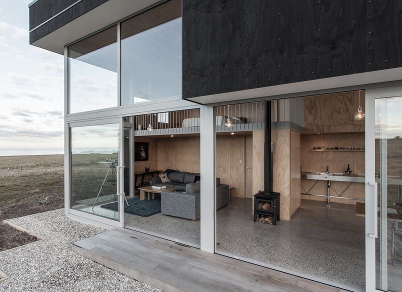 Taieri Mouth Crib