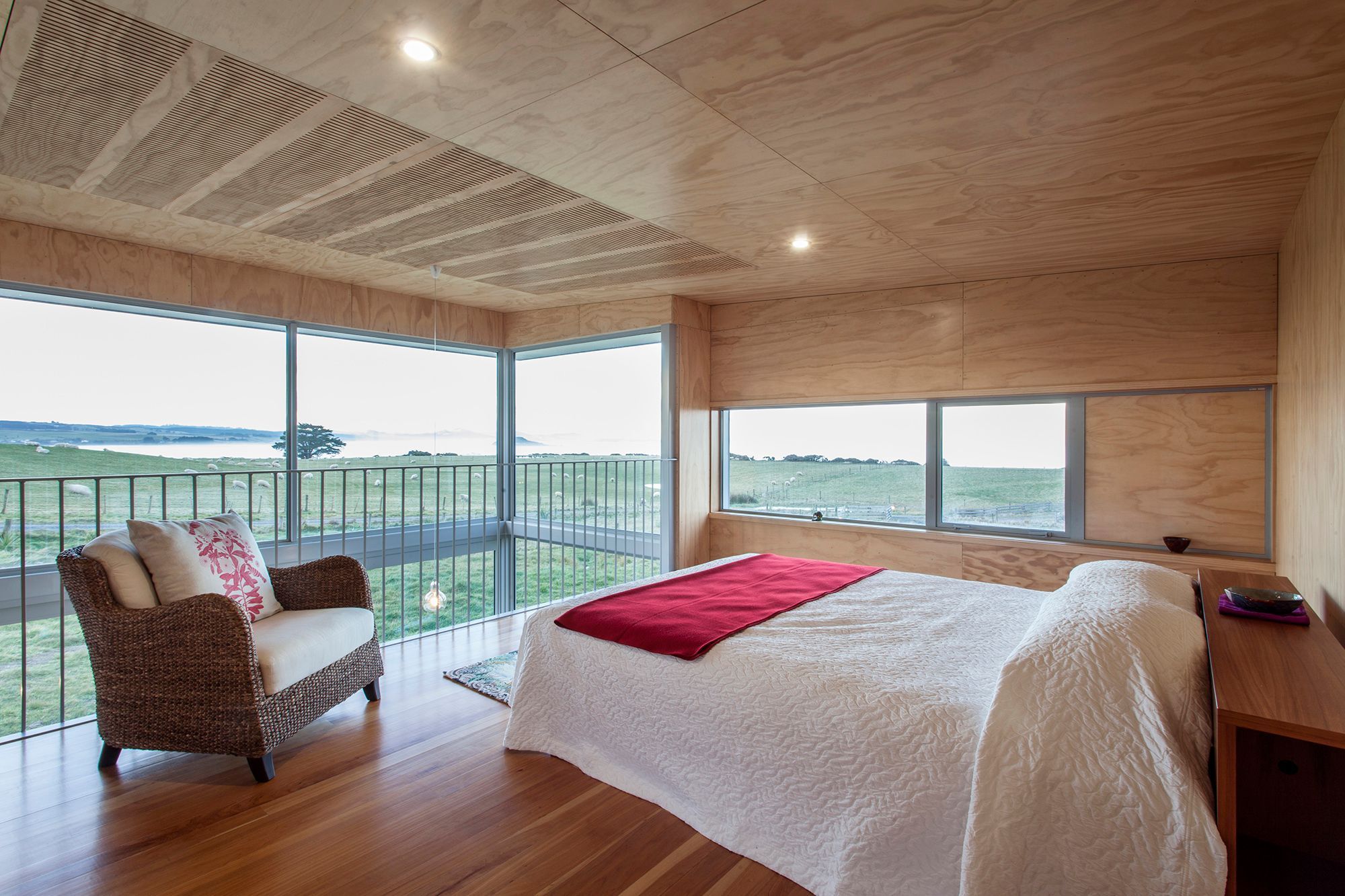 Taieri Mouth Crib