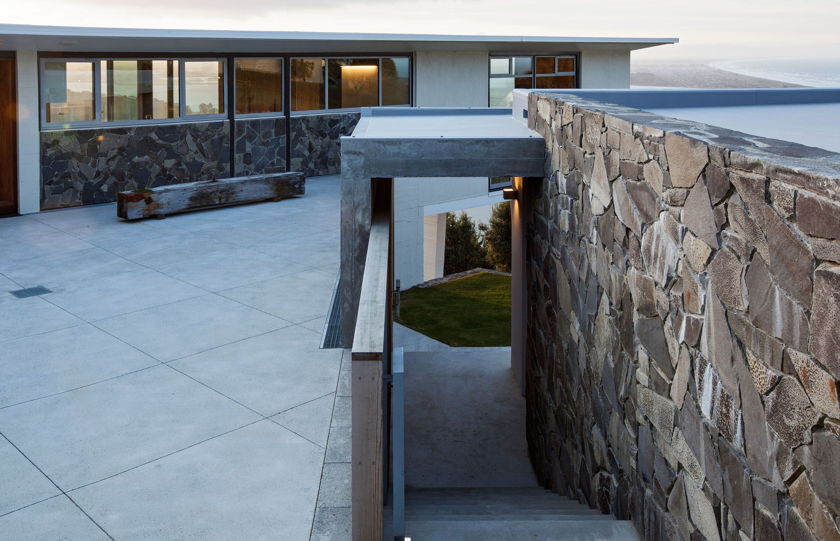 Clifton Hill House, Christchurch by Herriot Melhuish O'Neill Architects ...