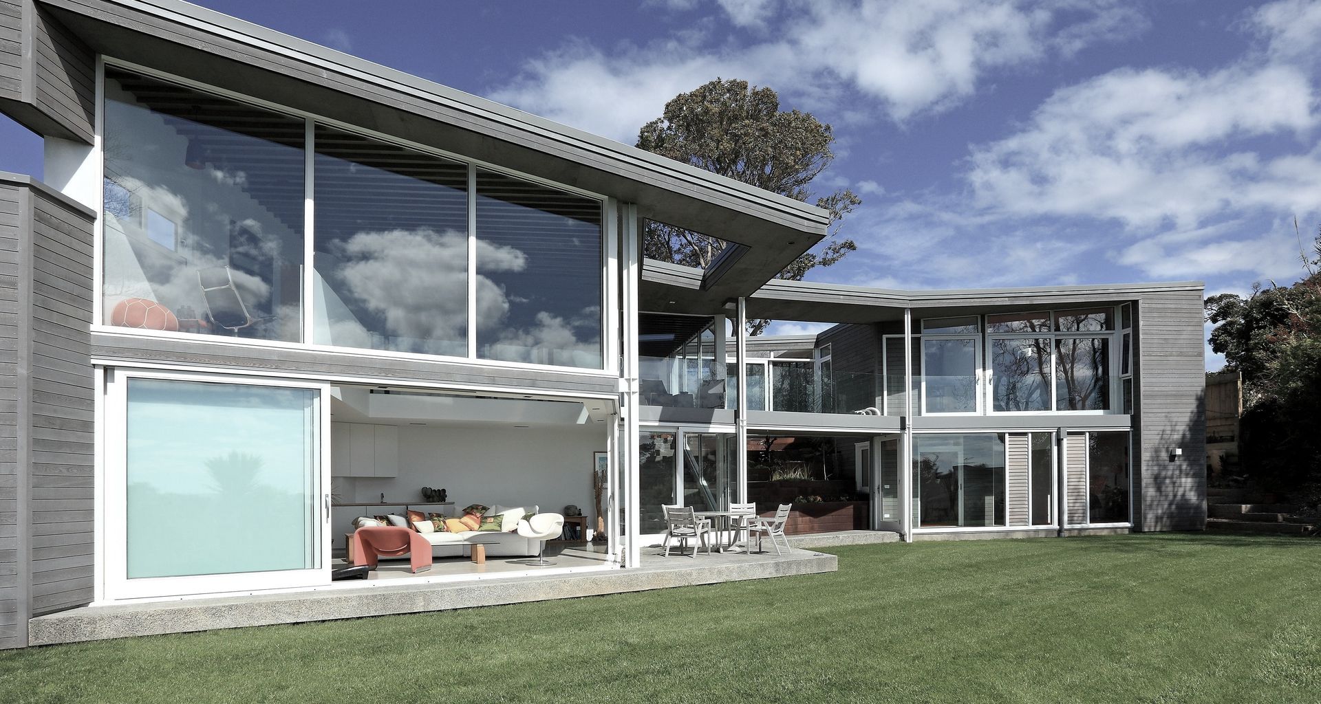 Accoya Joinery Howick House banner