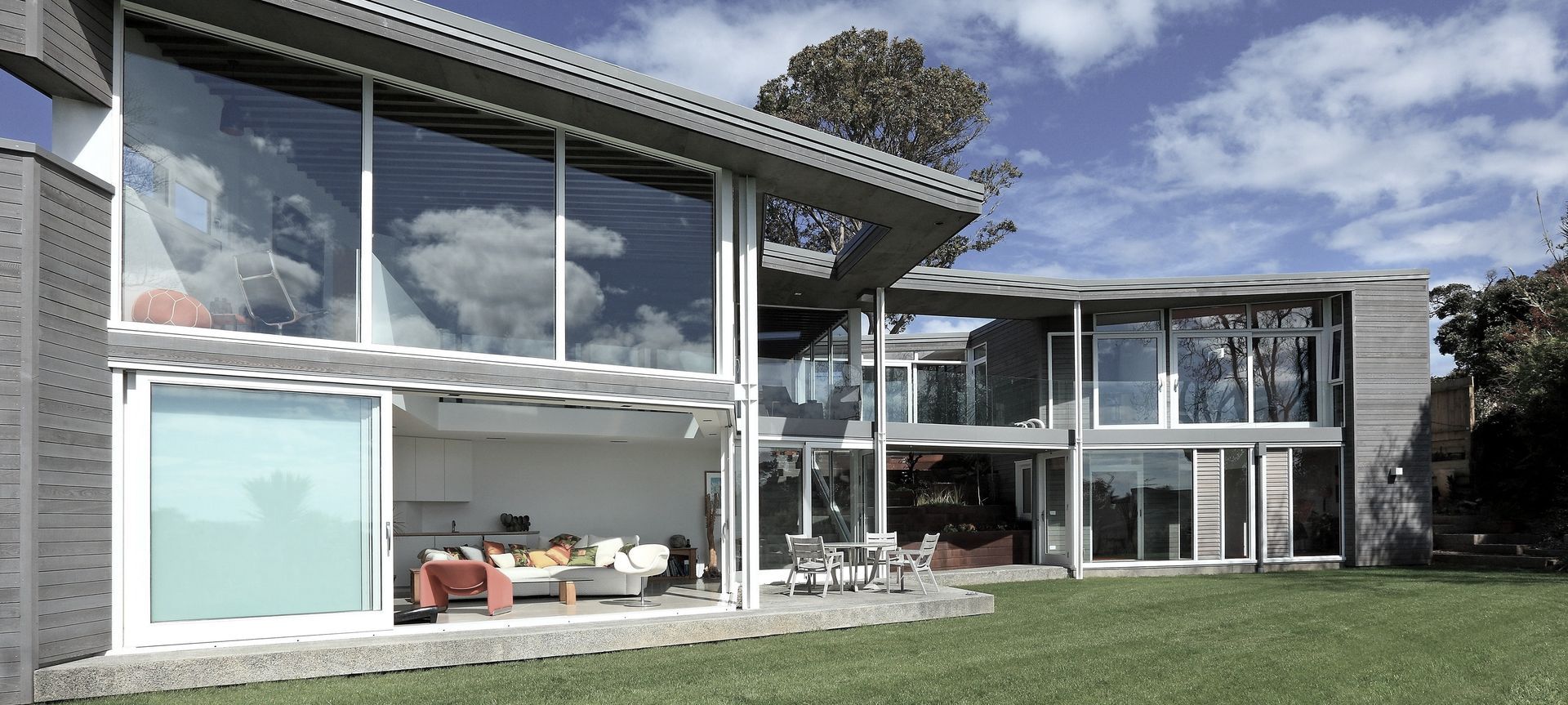 Accoya Joinery Howick House banner