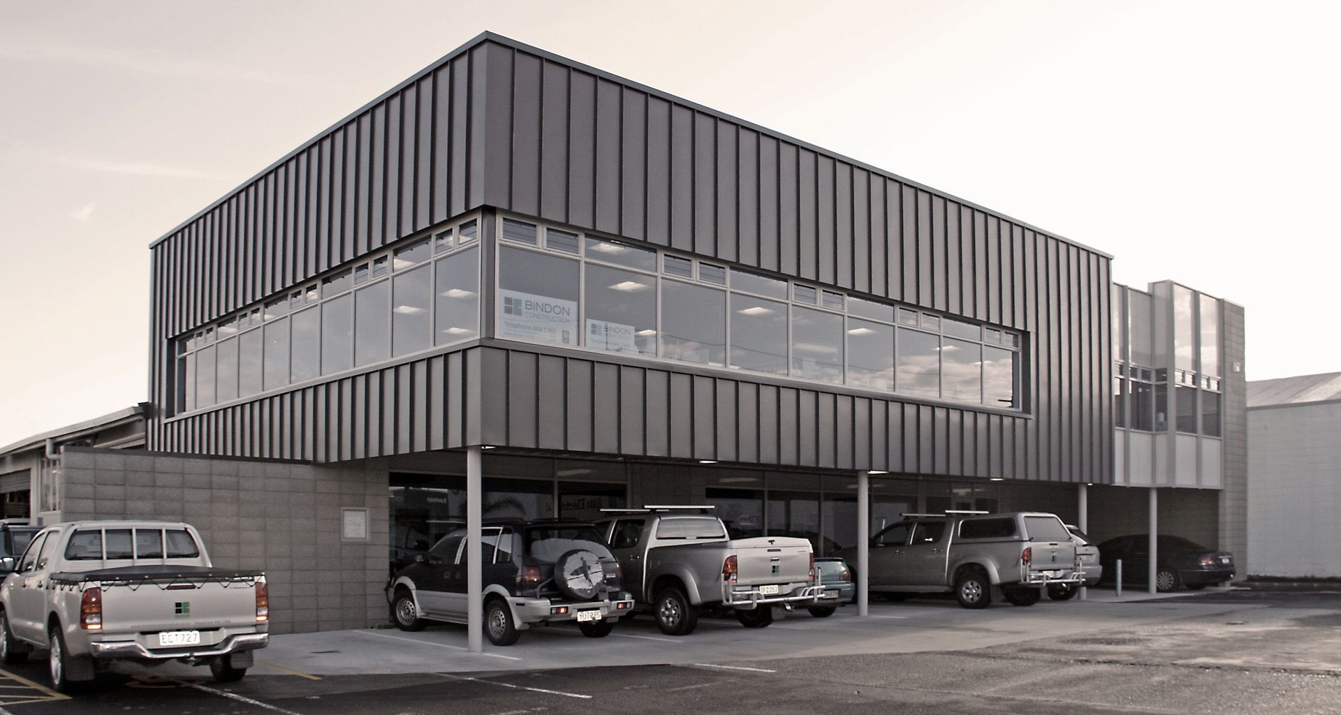 Glenfield Office/Warehouse banner