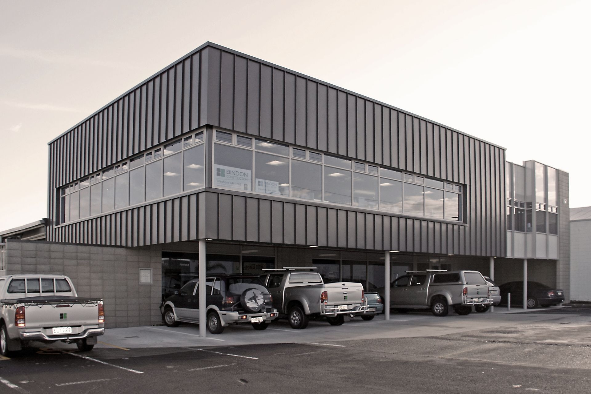 Glenfield Office/Warehouse