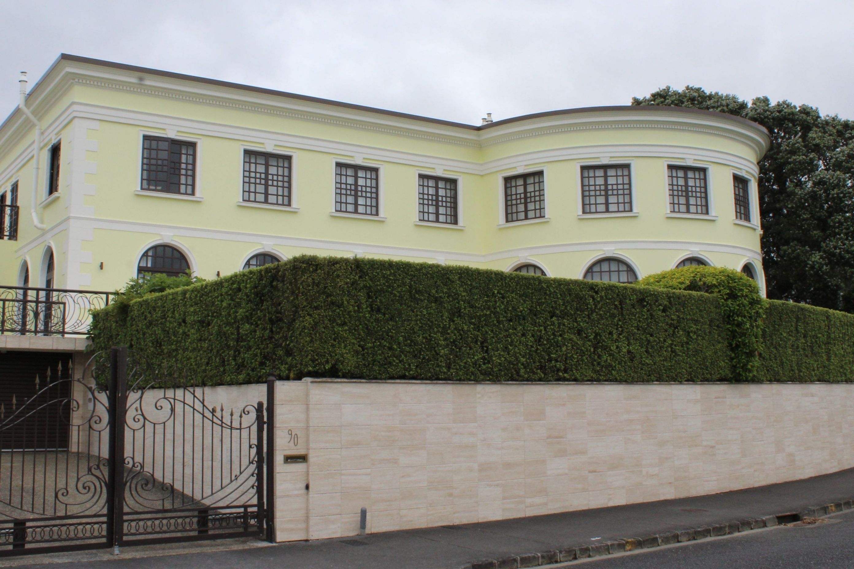 Paratai Drive Mansion