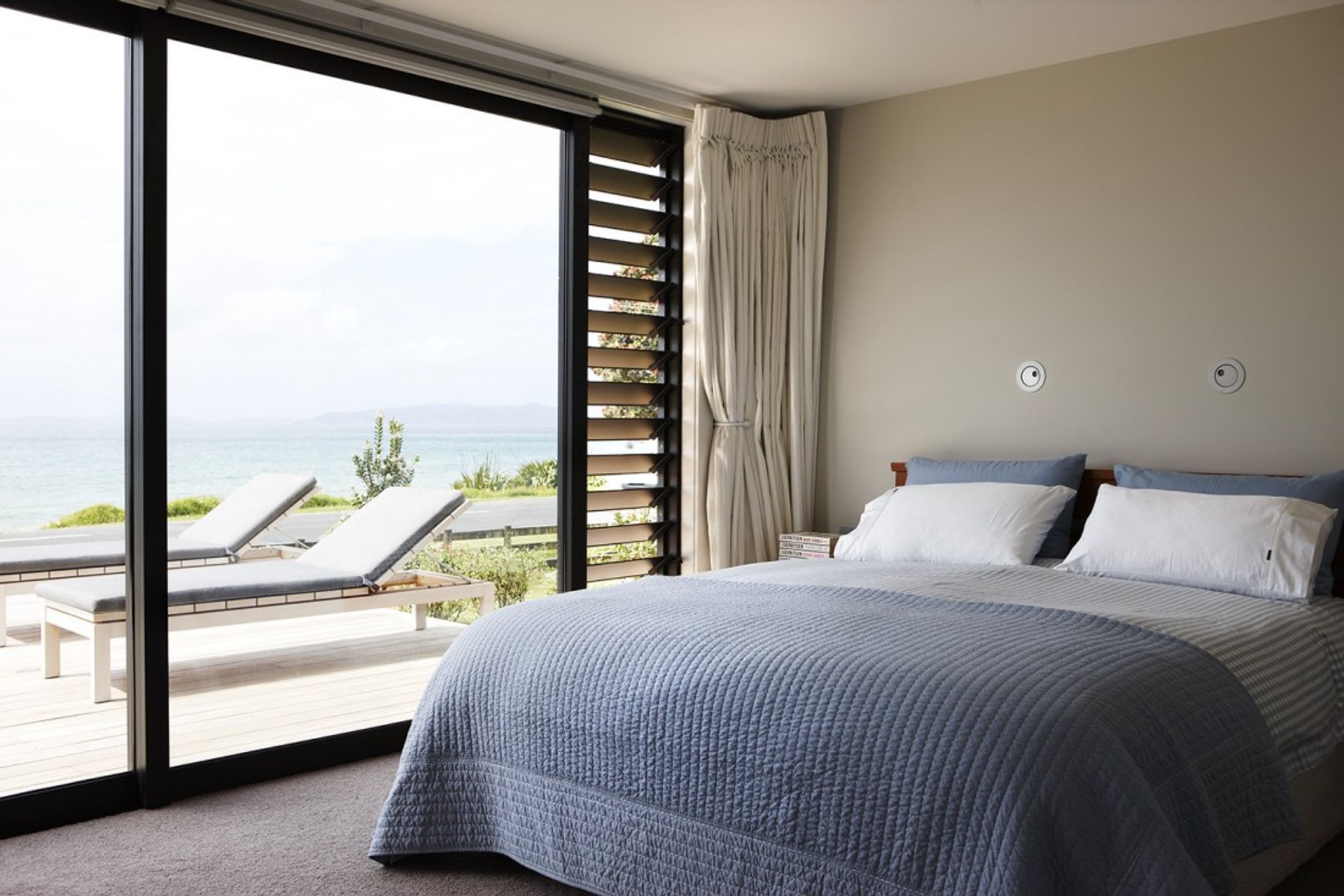 Kuaotuna Beach House