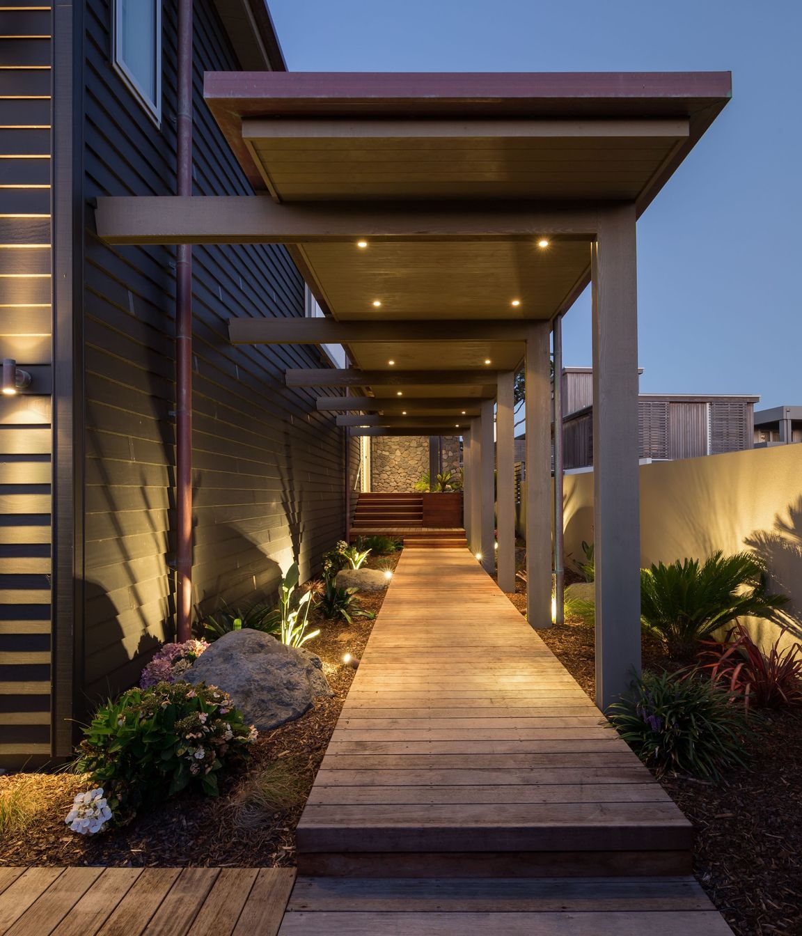 Red Beach Family House