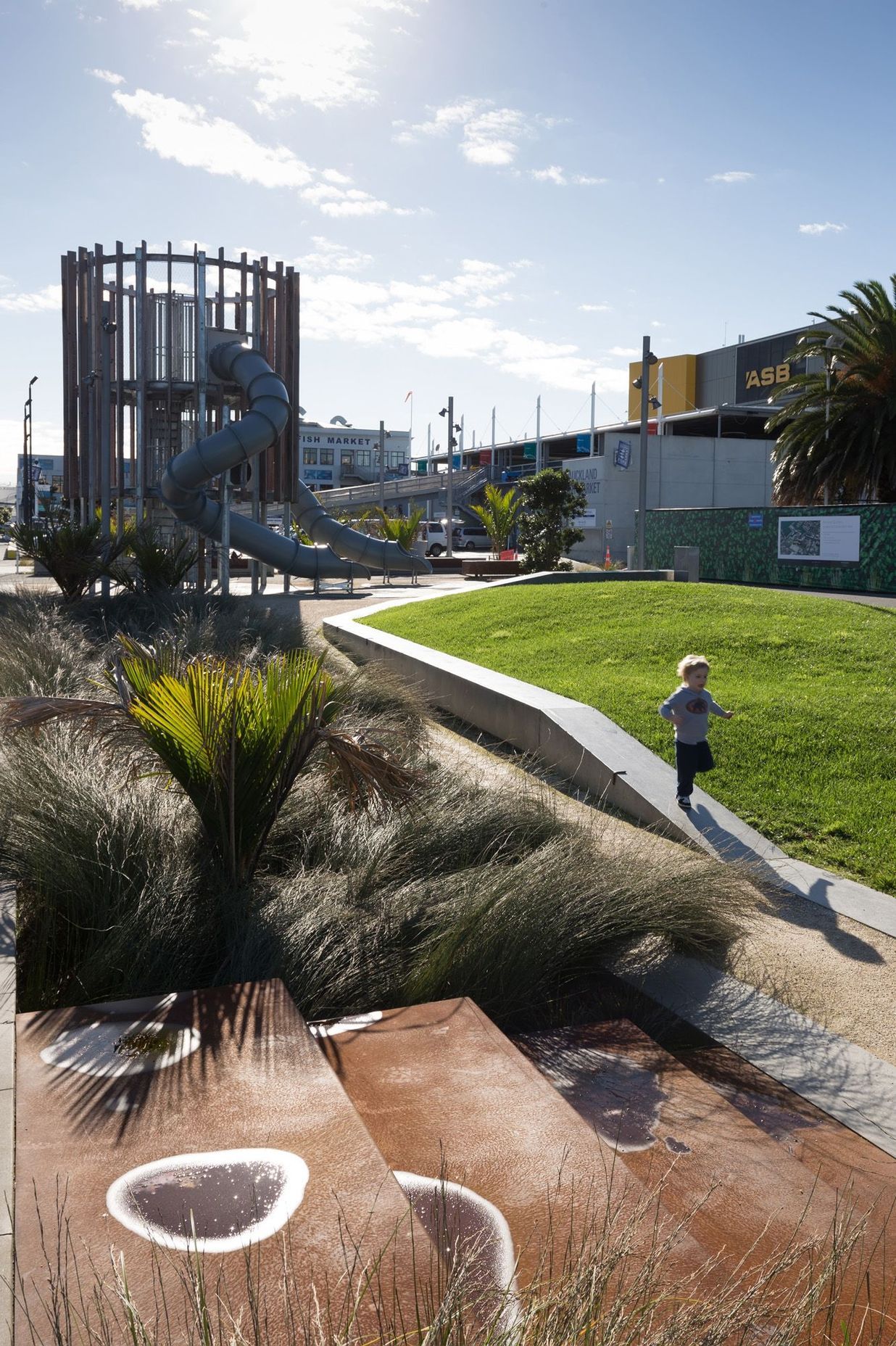 LandLAB - Westhaven Promenade and Daldy Street Linear Park