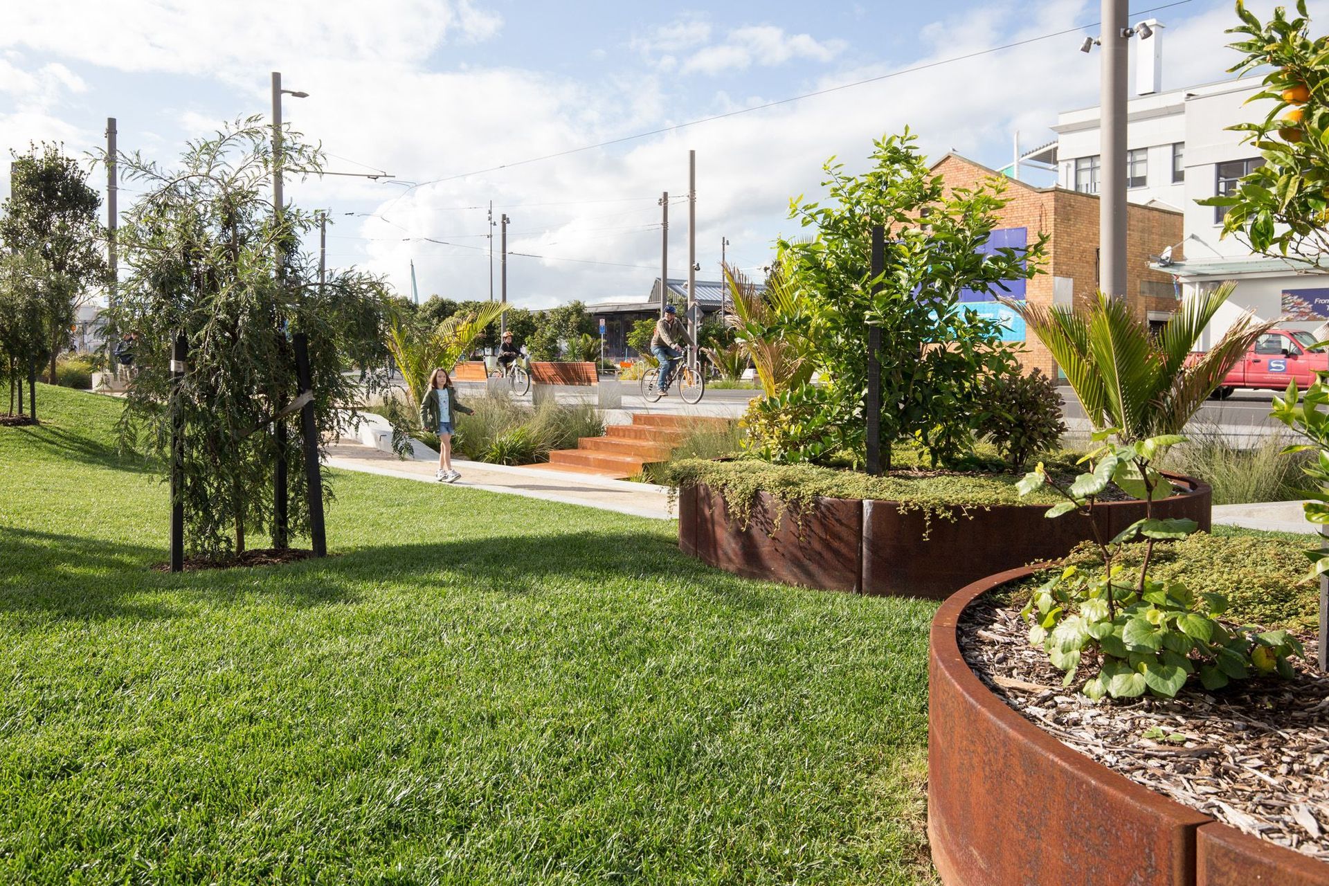 LandLAB - Westhaven Promenade and Daldy Street Linear Park