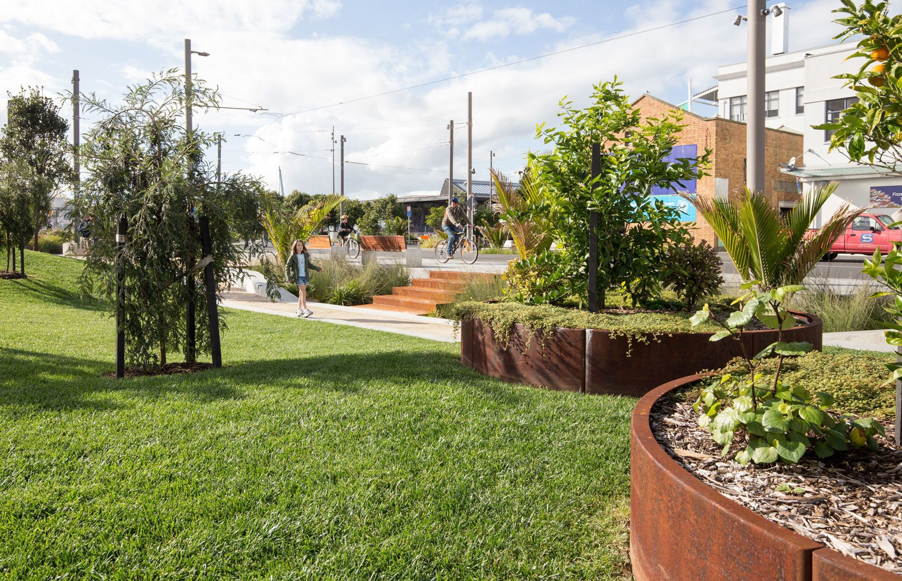 LandLAB - Westhaven Promenade and Daldy Street Linear Park