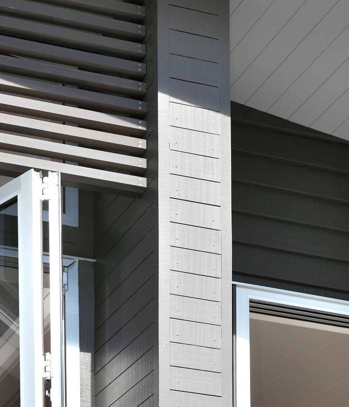 Manly Beach House with 2 Weatherboard Profiles