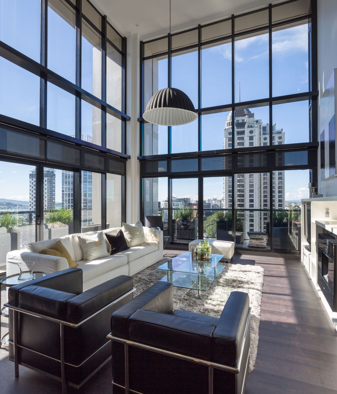 Penthouse Apartment at Citylife Apartments in Auckland