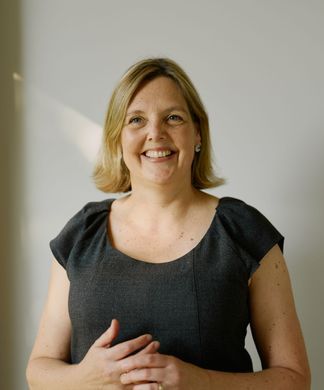 Kelly Holland