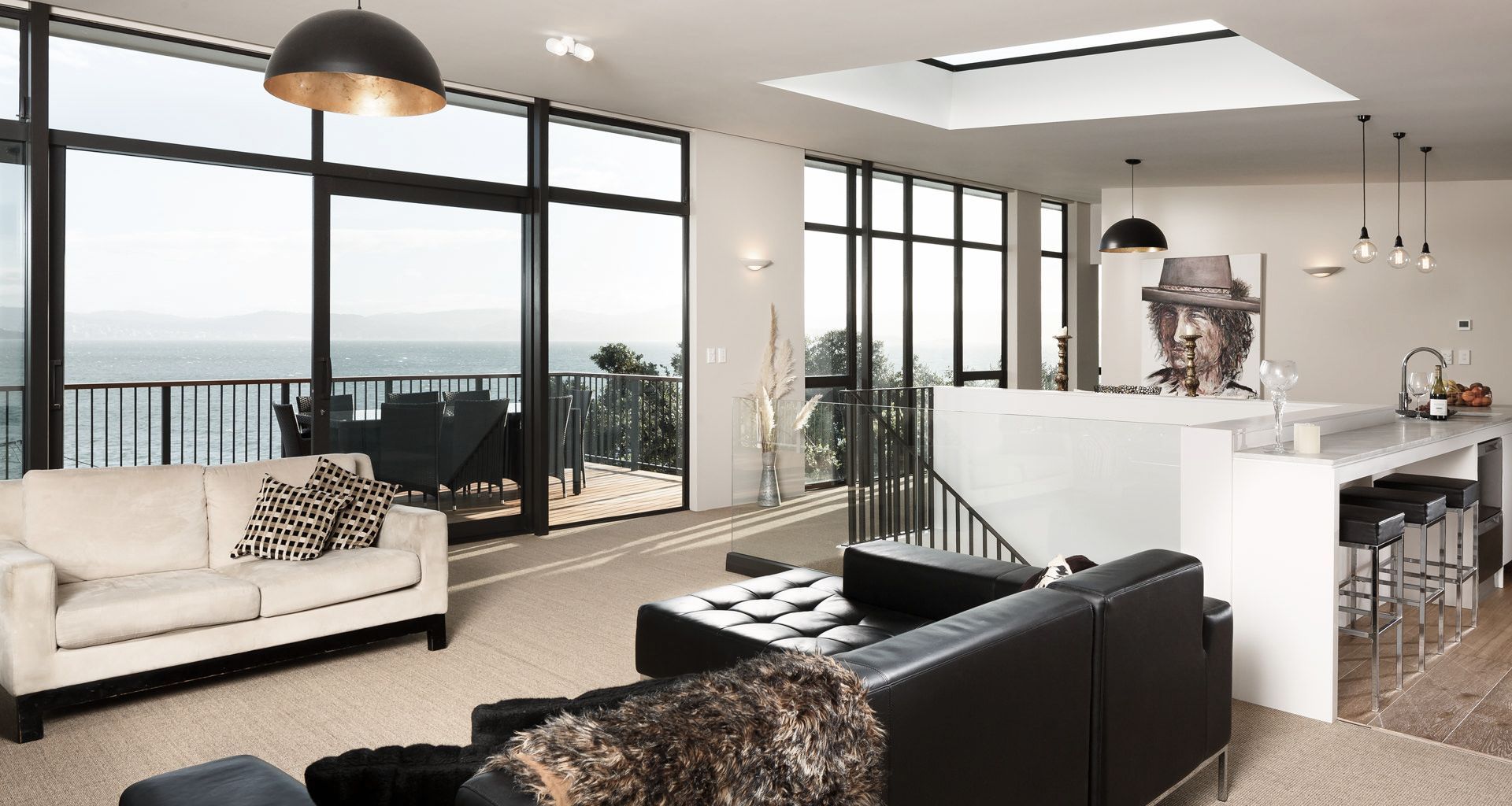 Sunshine Bay House banner