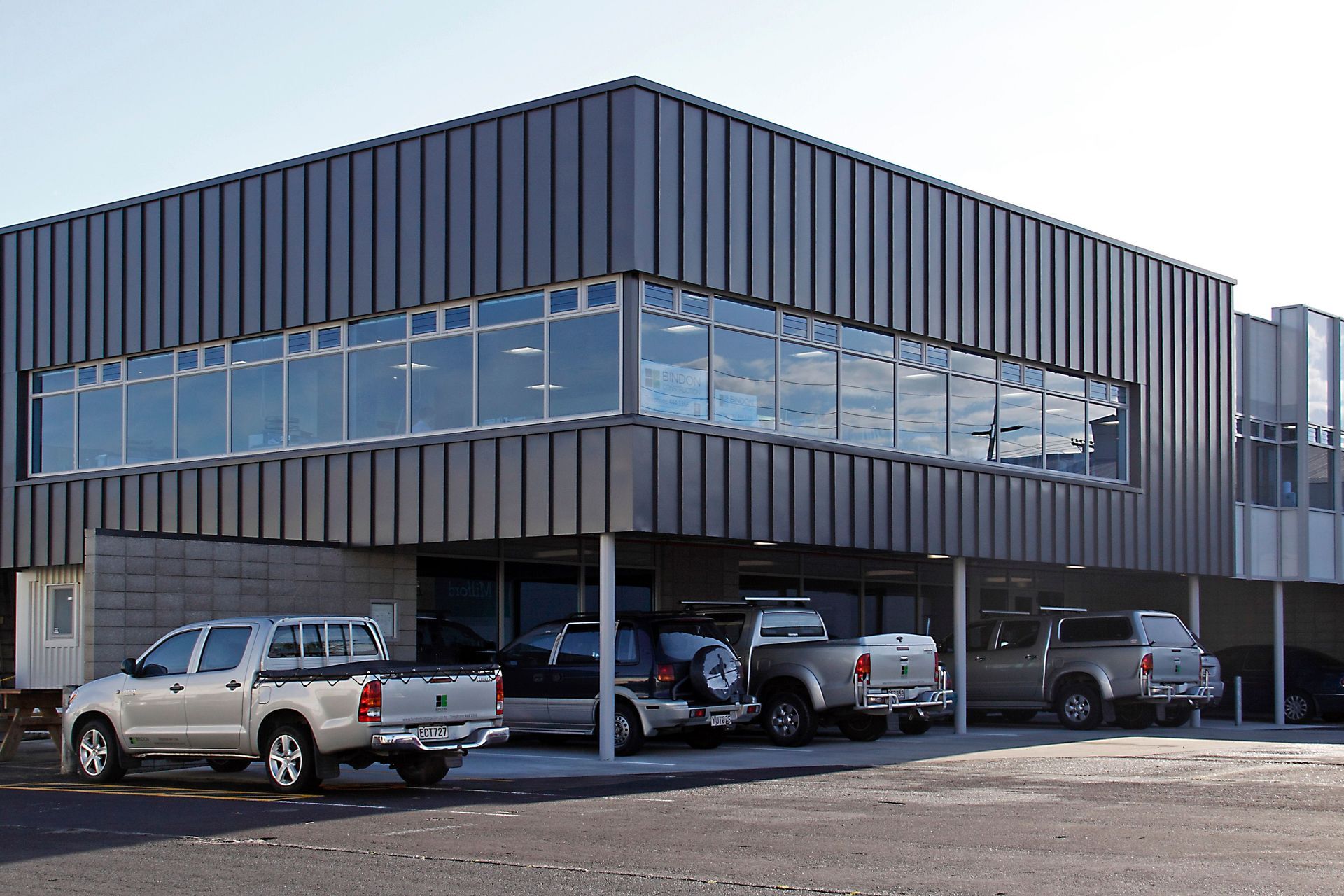 Glenfield Office/Warehouse