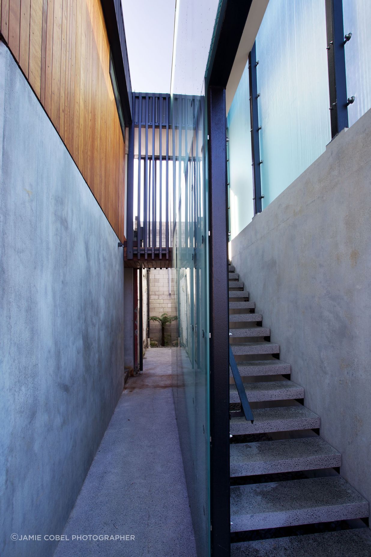 502 New North Road
