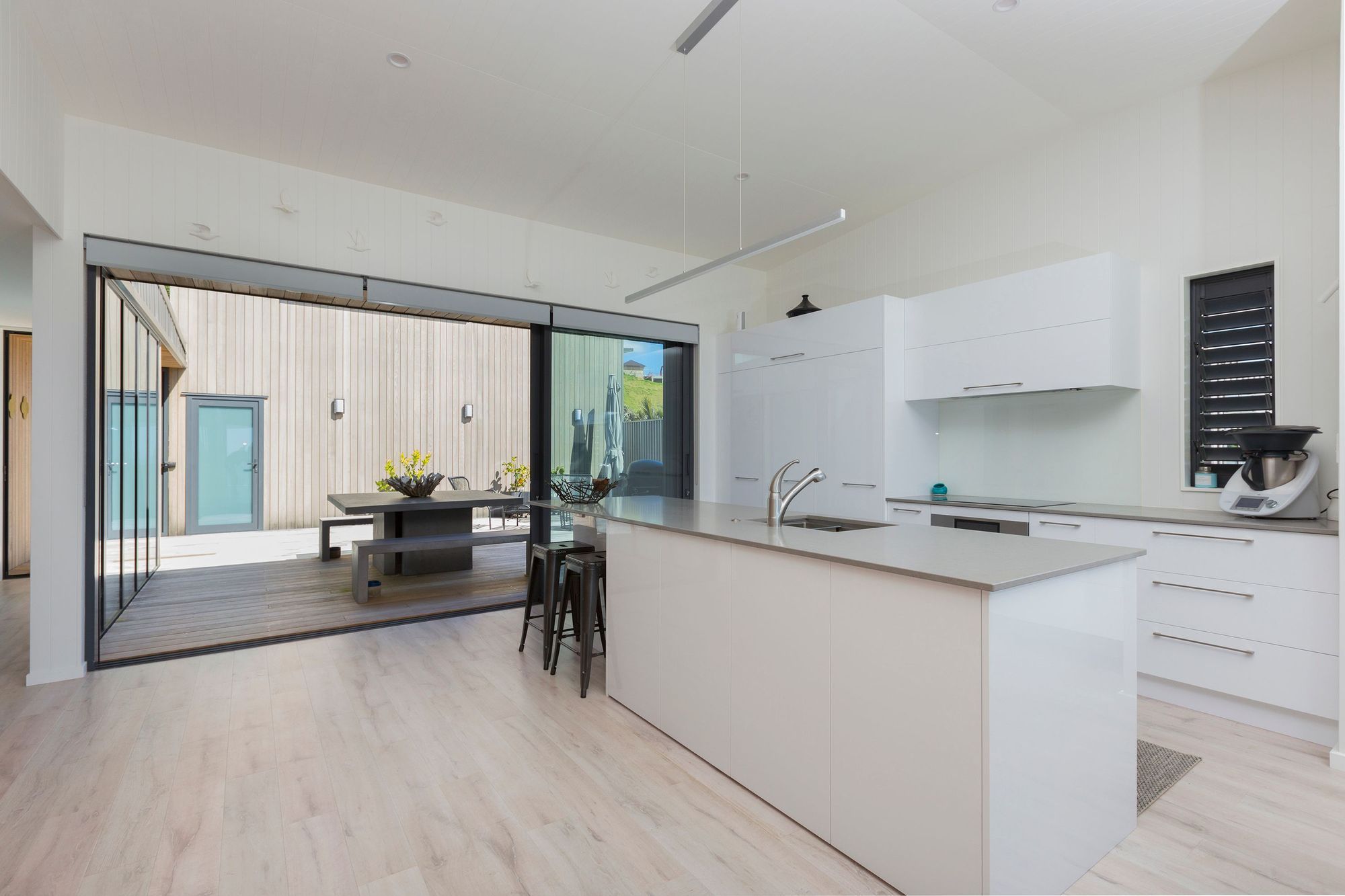 Contrast House