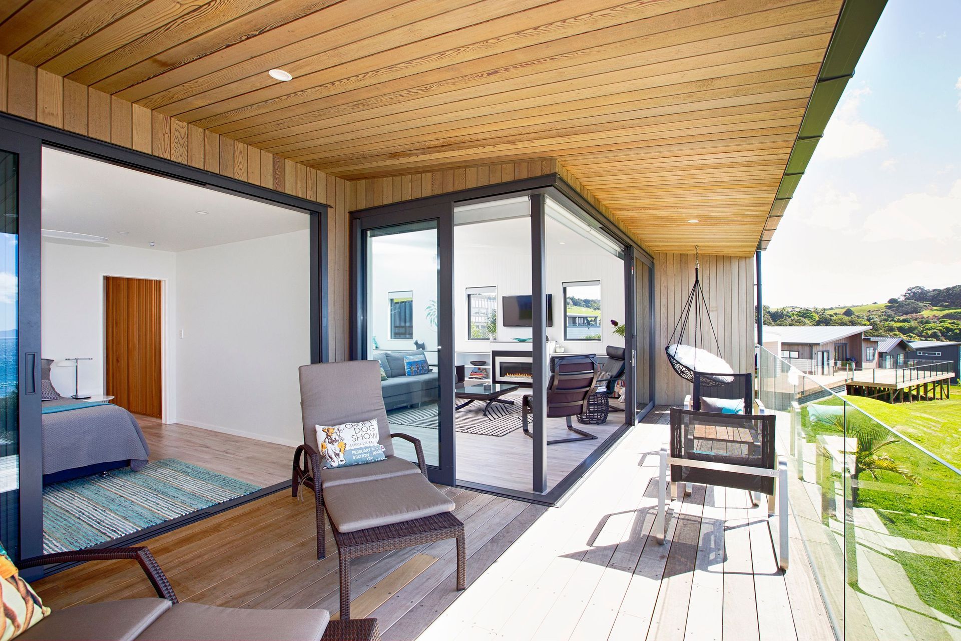 Contrast House