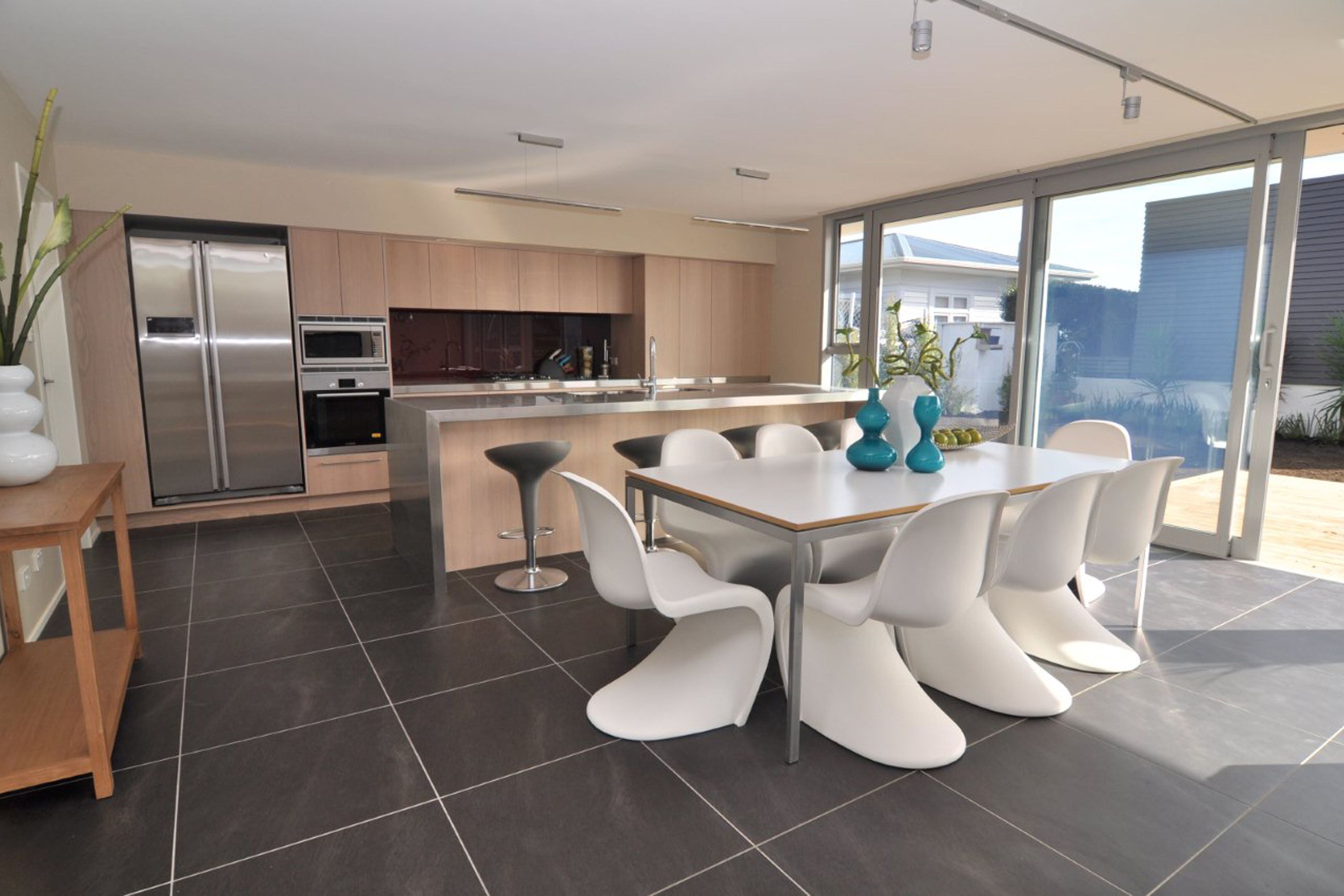 SUSTAINABLE HOUSE DESIGN - MEADOWBANK HOUSES