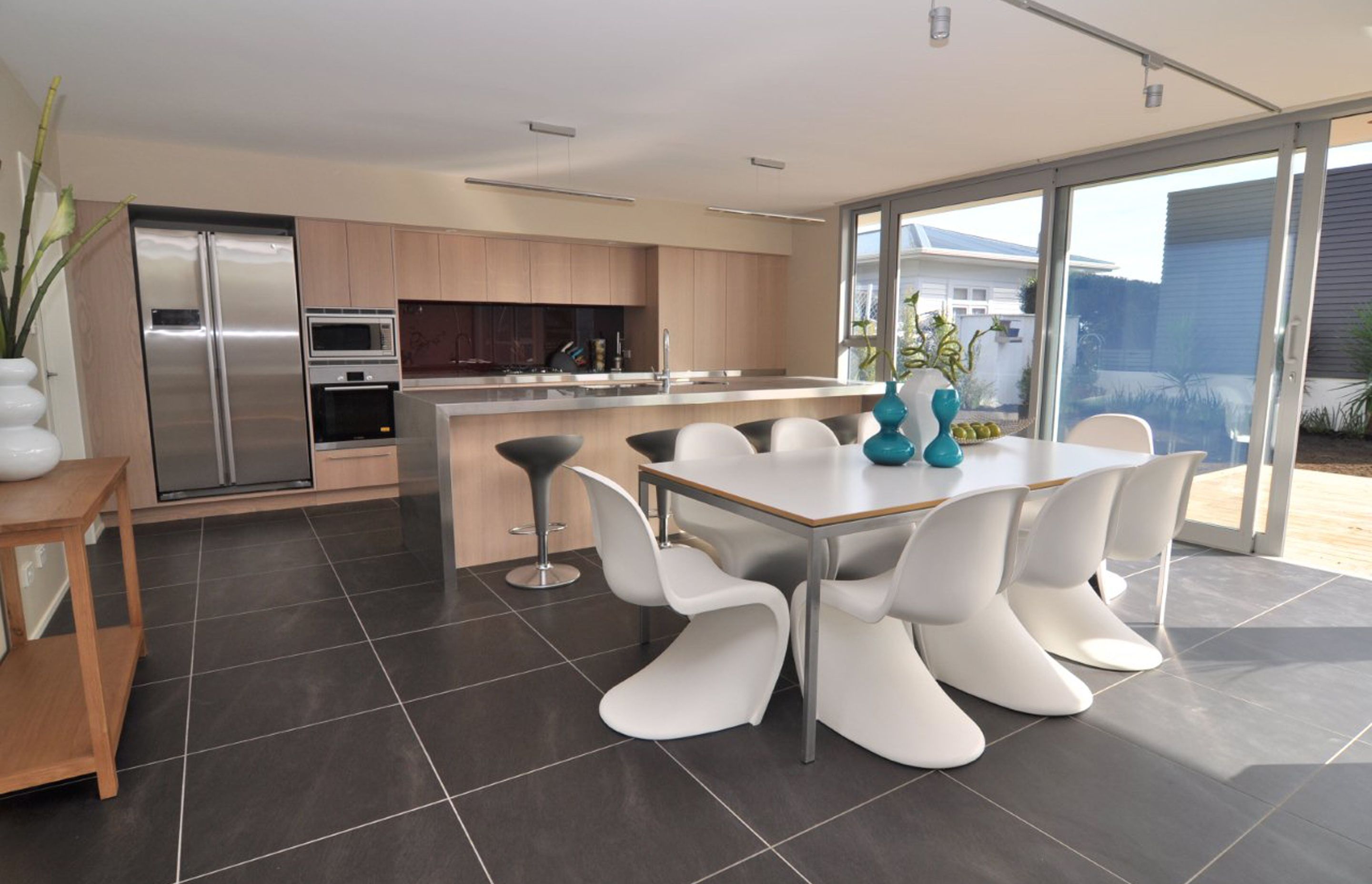 SUSTAINABLE HOUSE DESIGN - MEADOWBANK HOUSES