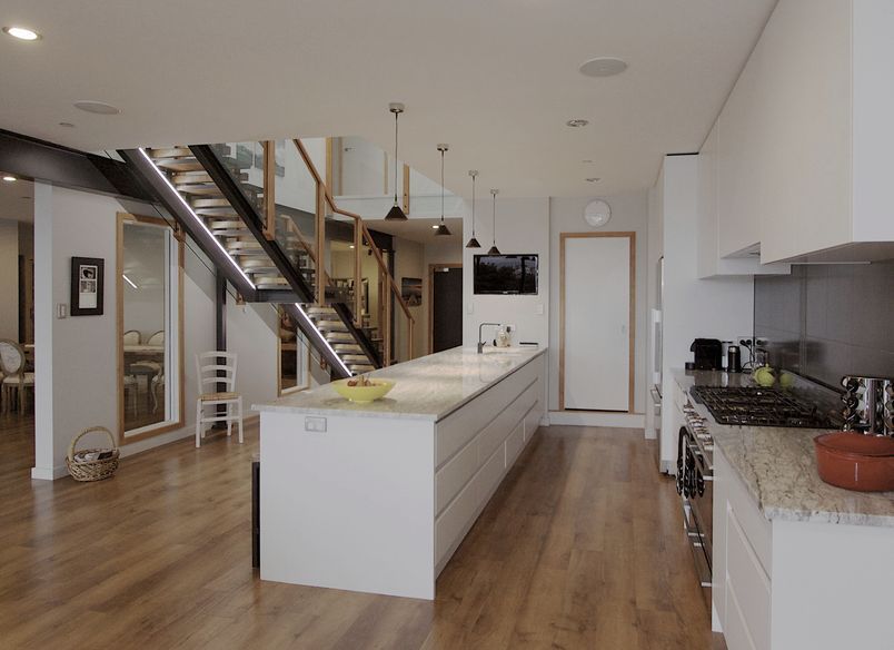 Shed 5 Apartment