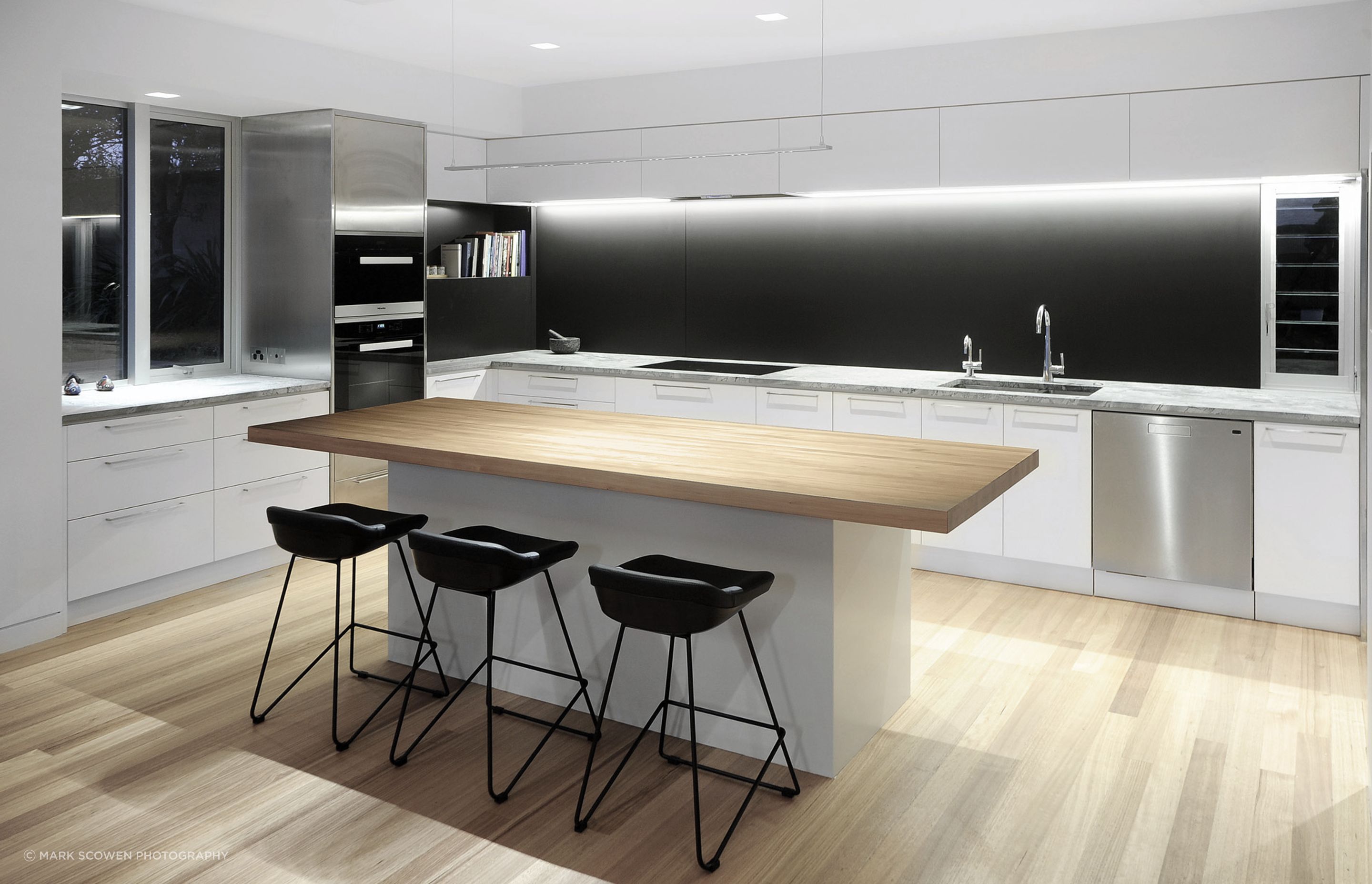 CAMPBELLS BAY KITCHEN