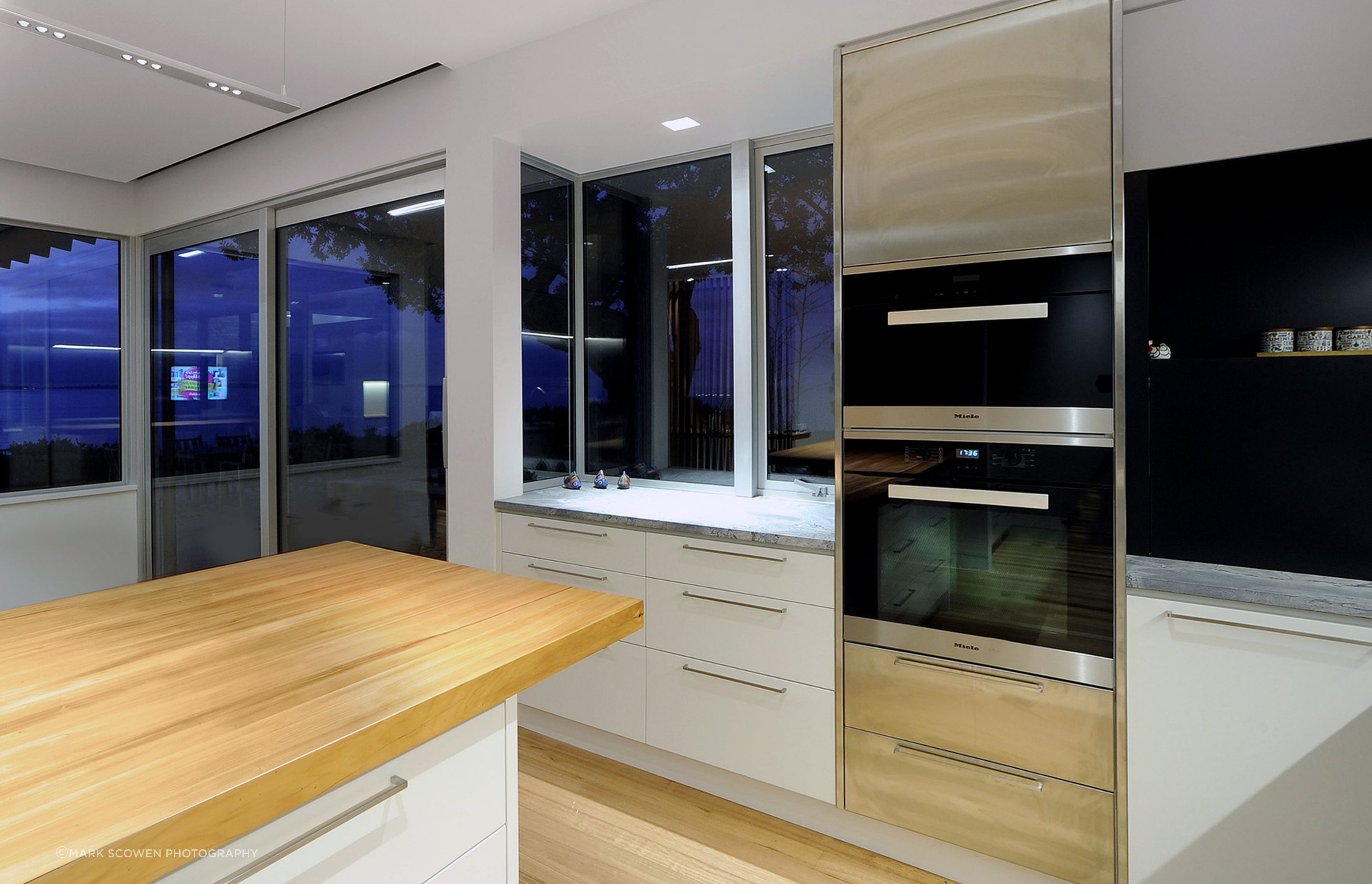 CAMPBELLS BAY KITCHEN