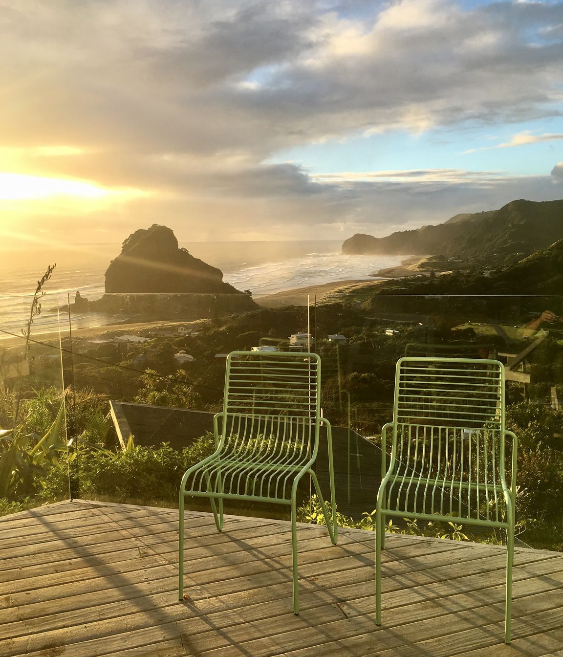 Historic Piha Bach Renovation