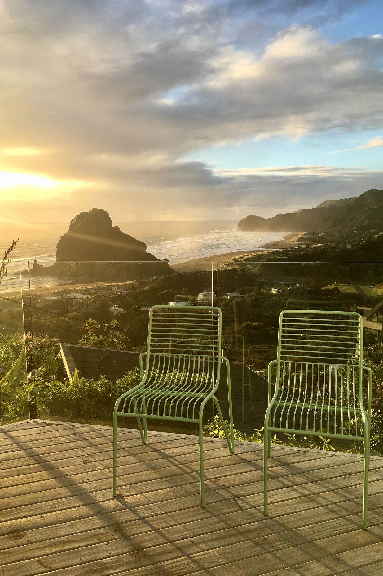 Historic Piha Bach Renovation