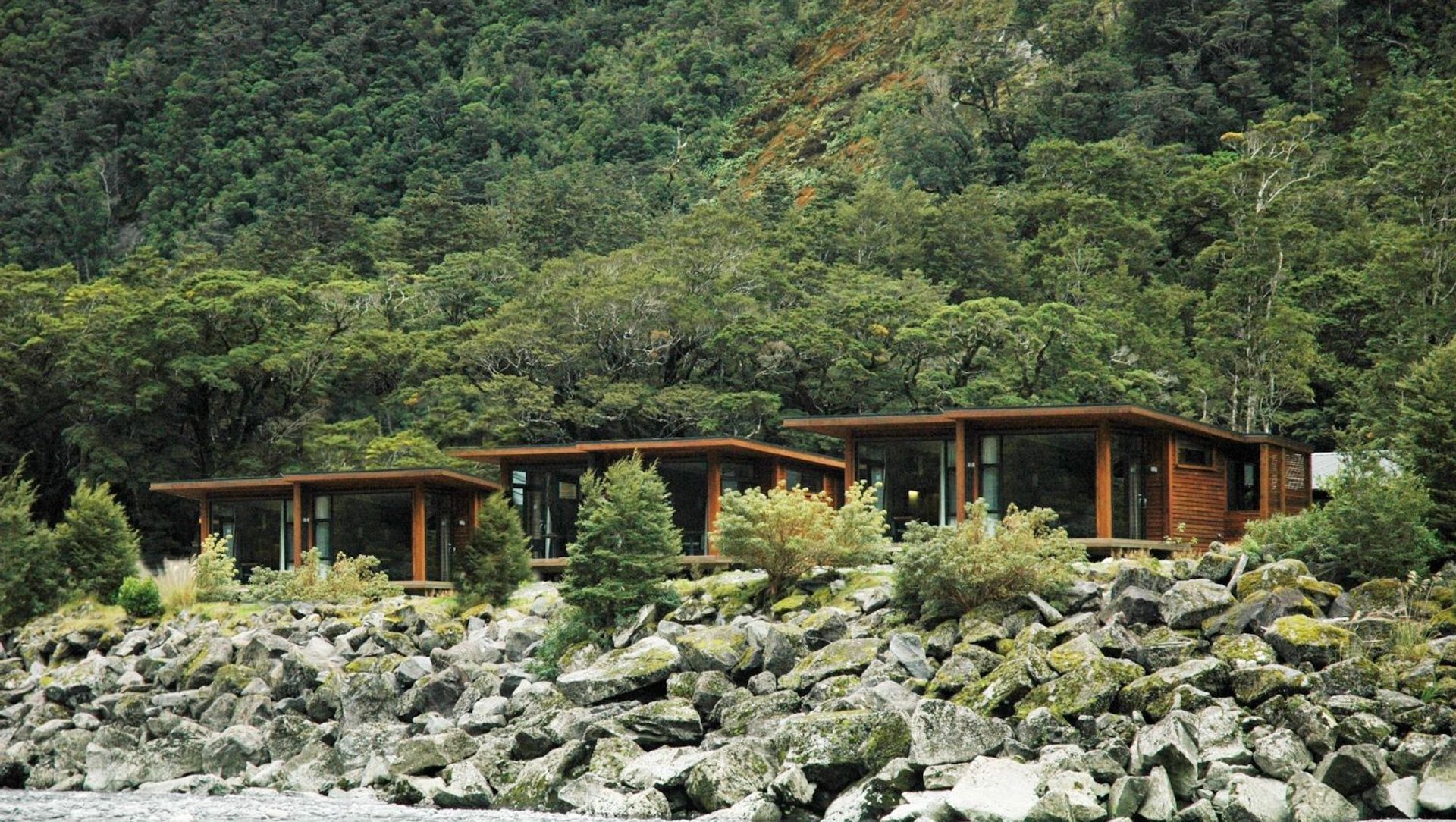 Milford Sound Lodge banner
