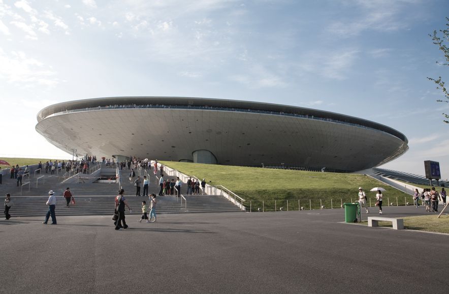 Mercedes-Benz Arena