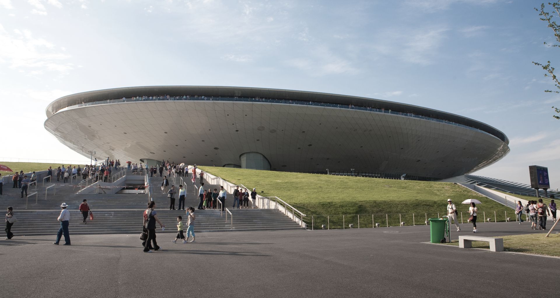 Mercedes-Benz Arena banner