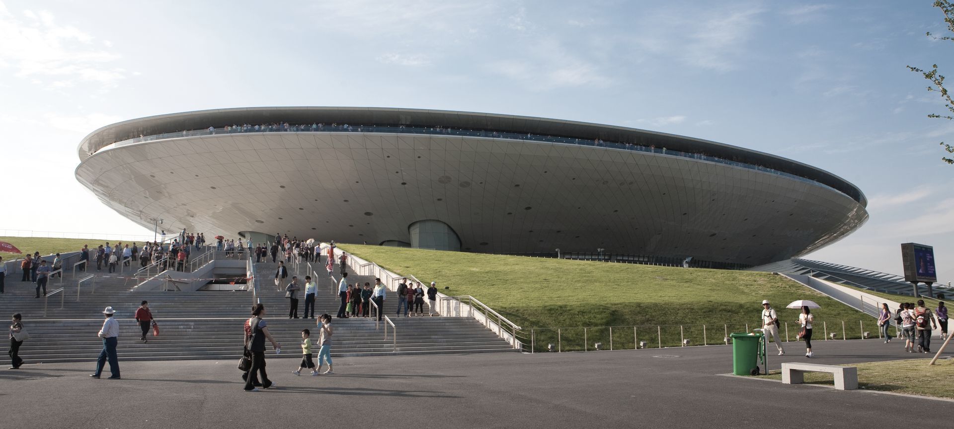 Mercedes-Benz Arena banner