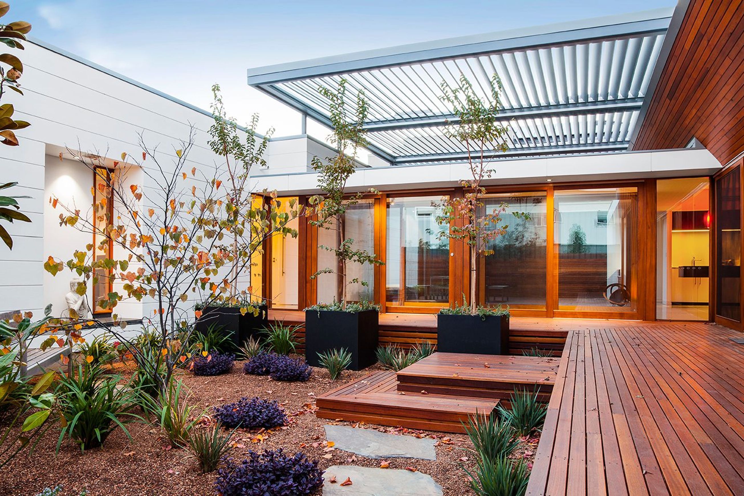200 Suburban Opening Roof