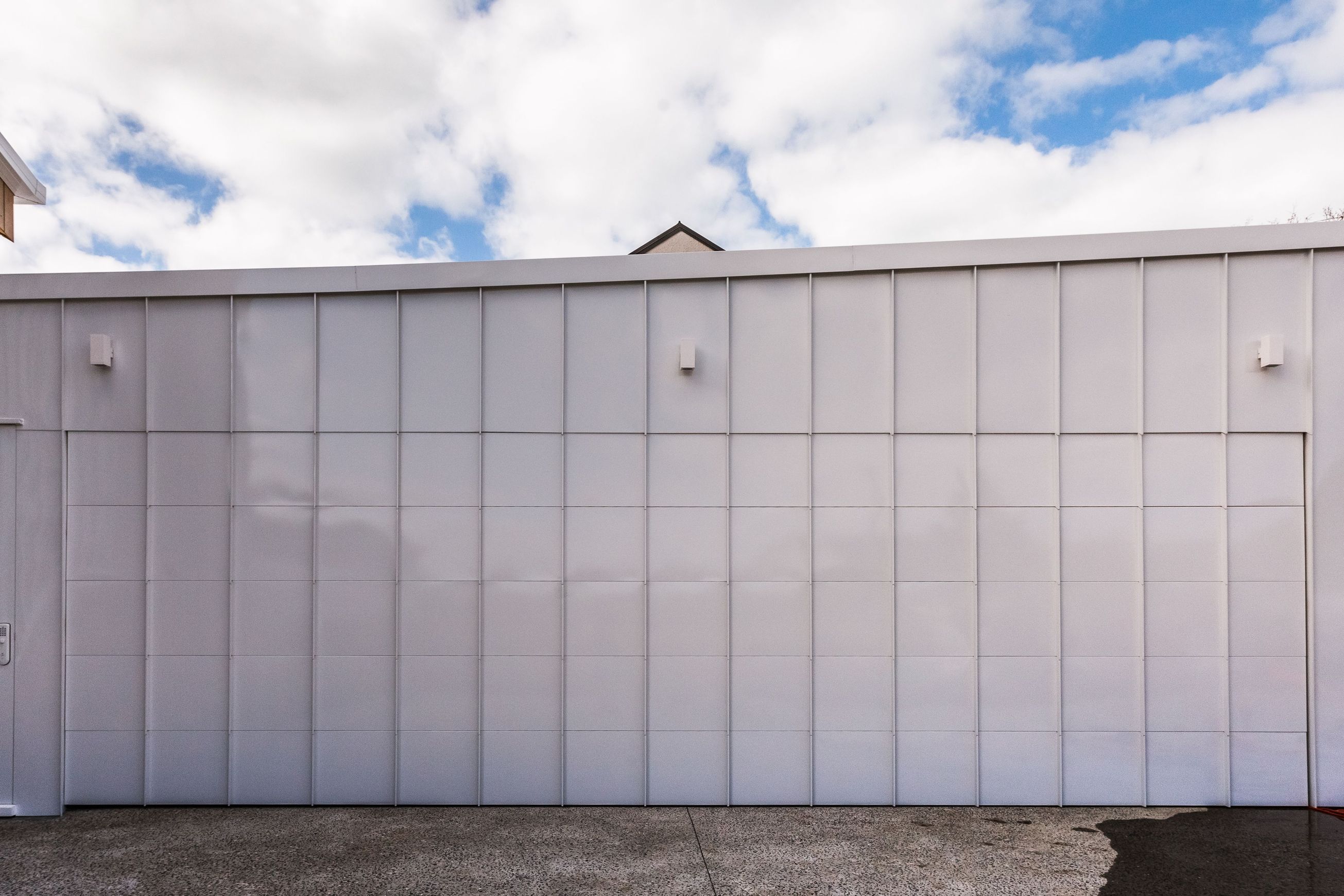 Smart Tray Standing Seam Metal Cladding