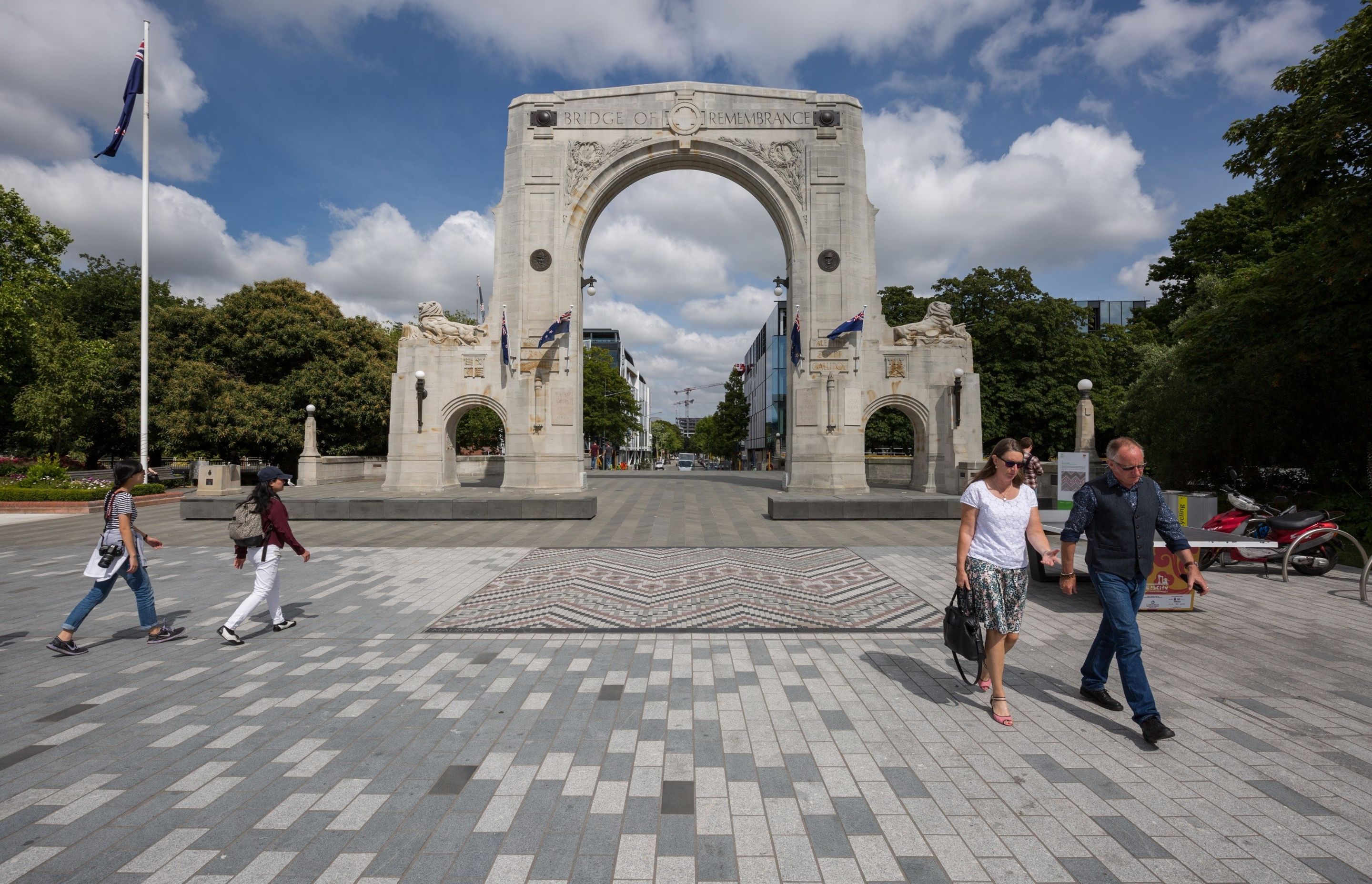 Bridge of Remembrance + Terraces