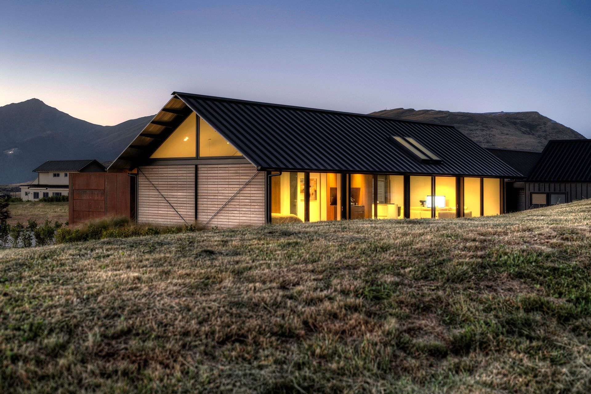 Dravitzki Brown Office