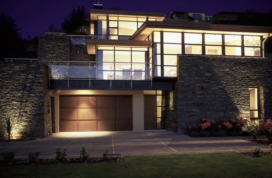 Hallenstein House