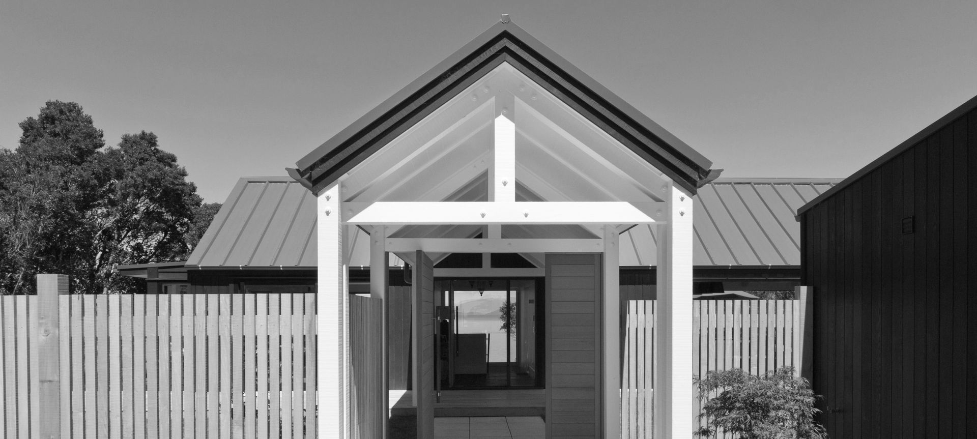 Lakeside Holiday House Taupō banner