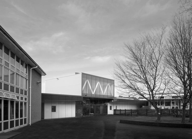 Lego School - London - What Architeture