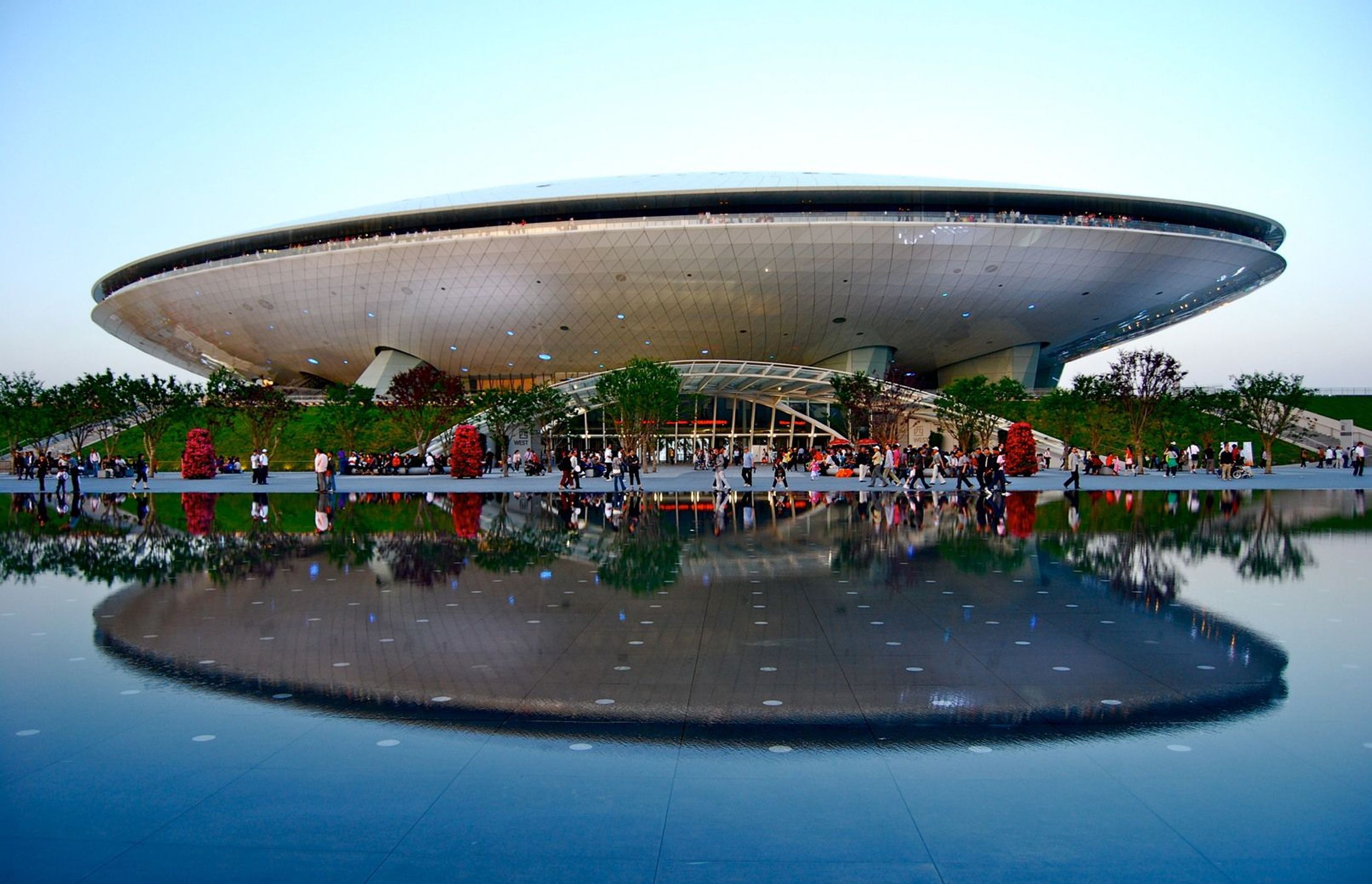 Mercedes-Benz Arena