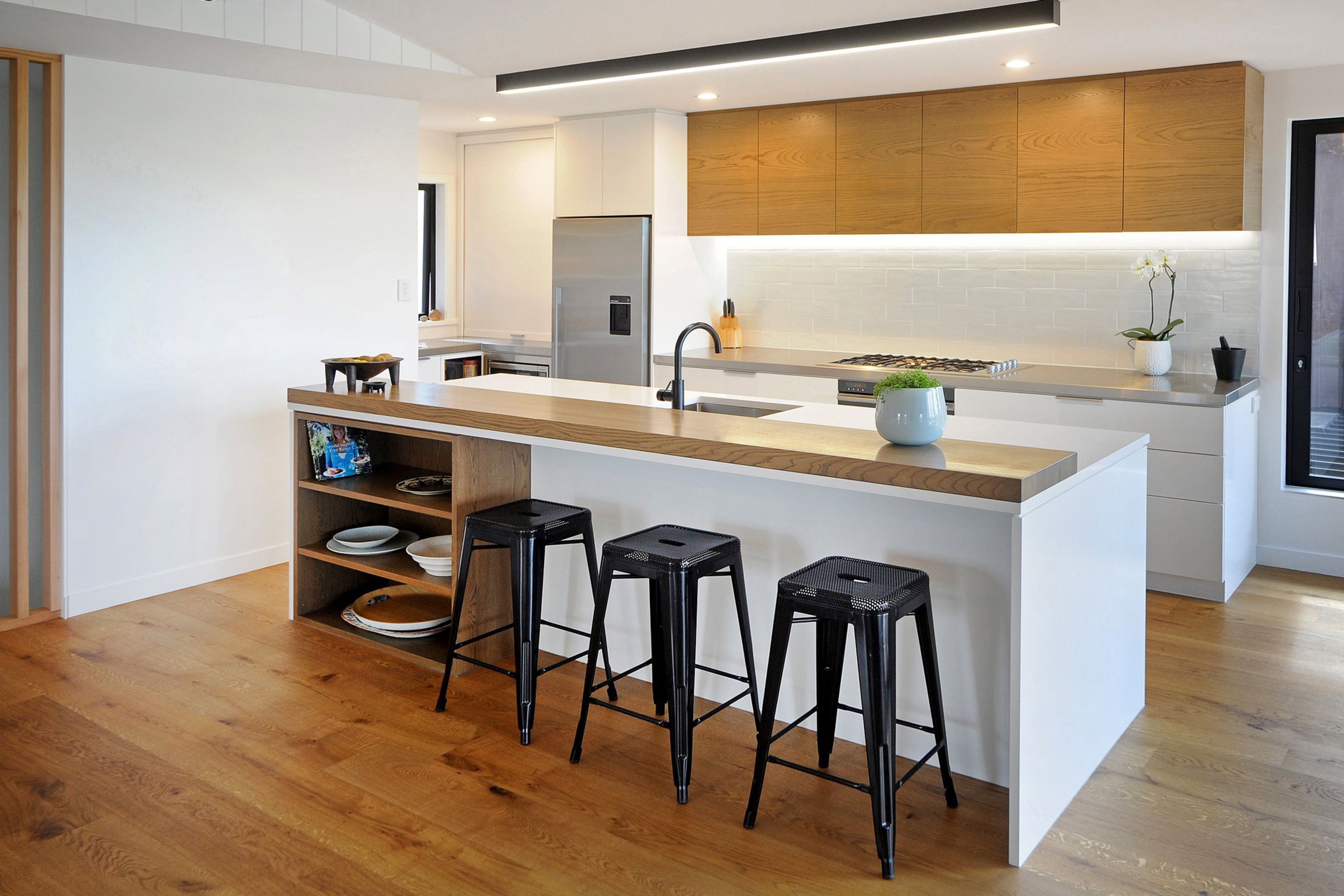 Contemporary kitchens