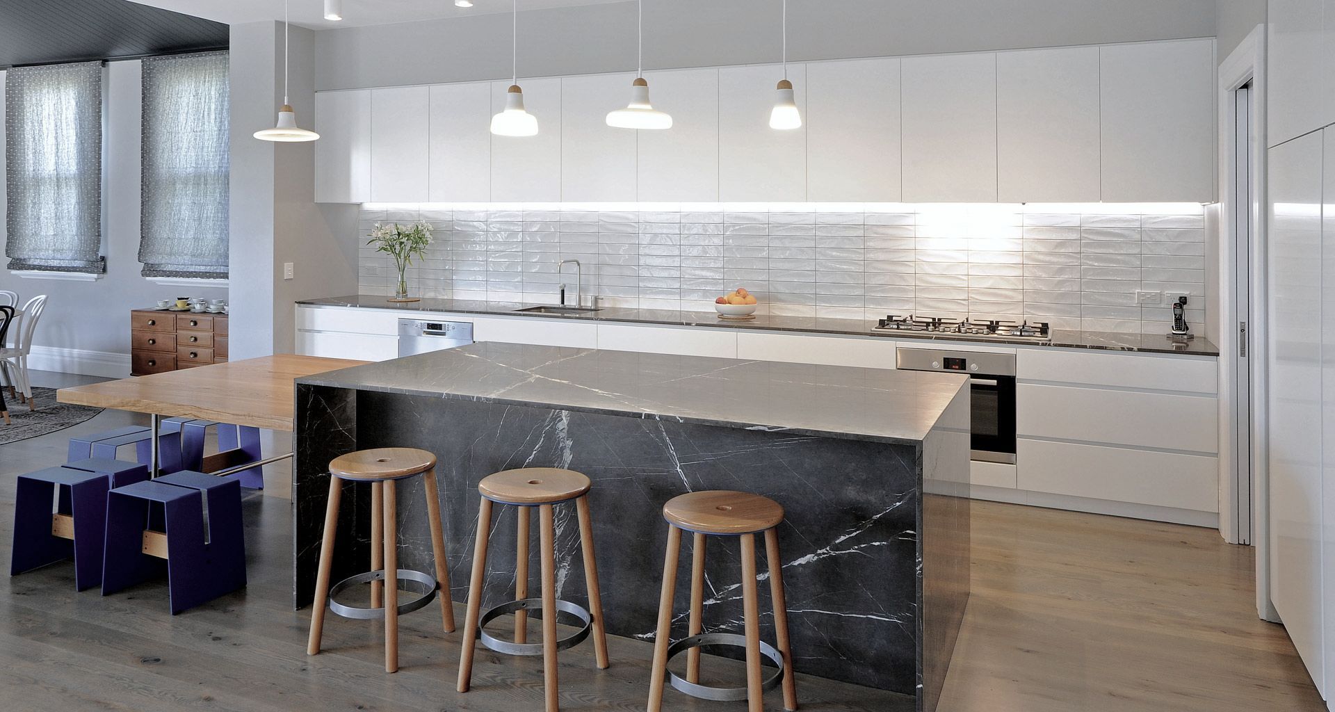 Devonport Striking Stone Kitchen banner